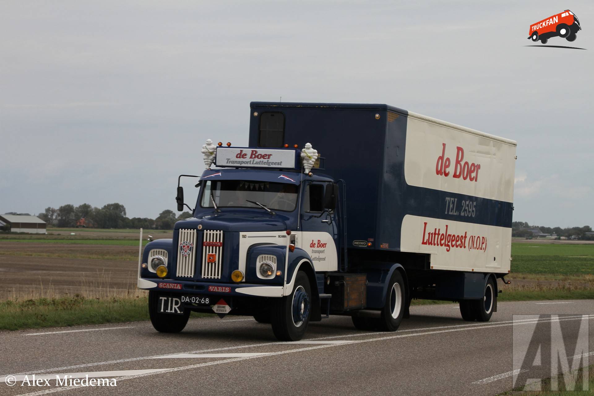 Scania L110 truck van De Boer Luttelgeest in Harlingen