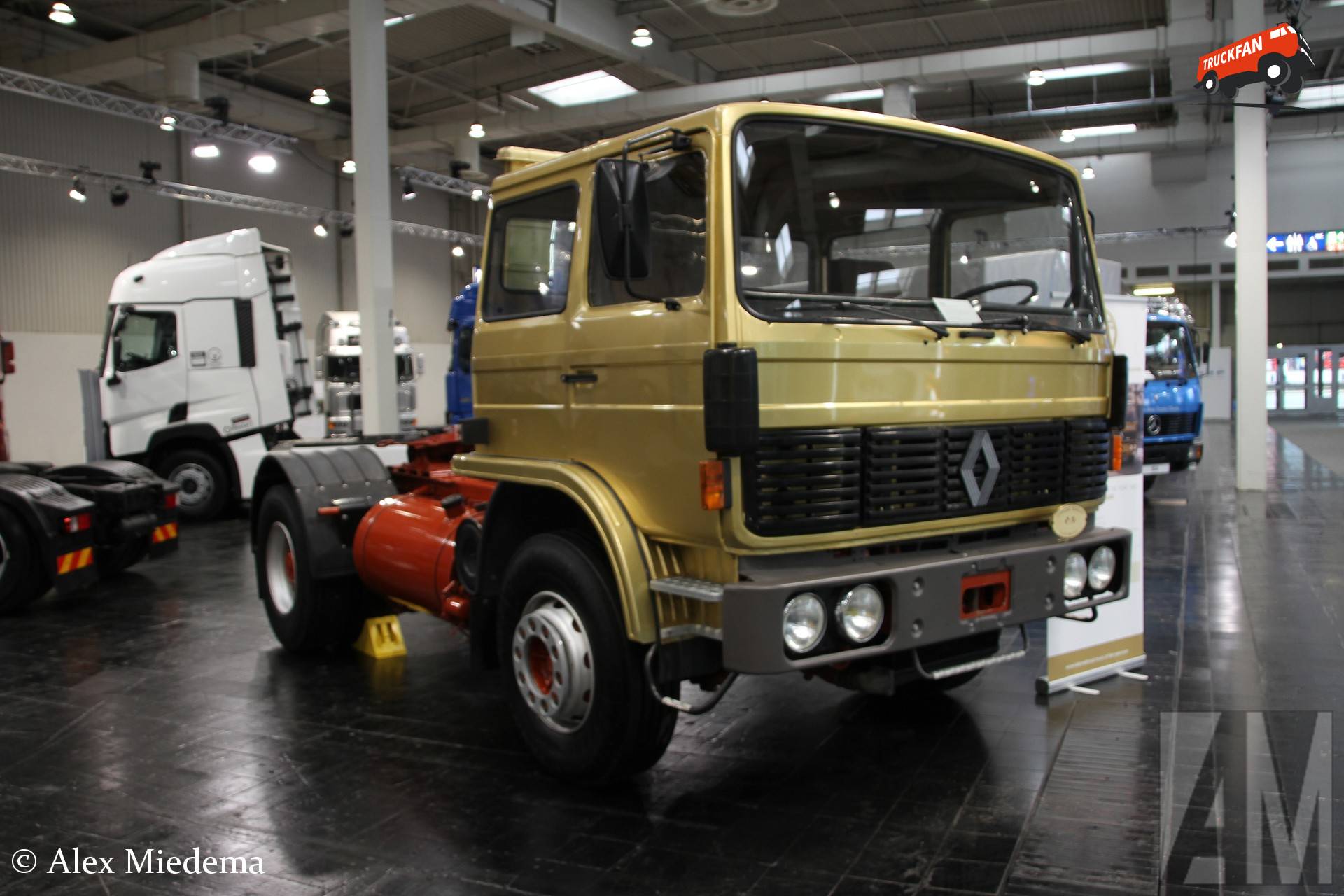 Renault G-serie truck displayed at Messe Hannover