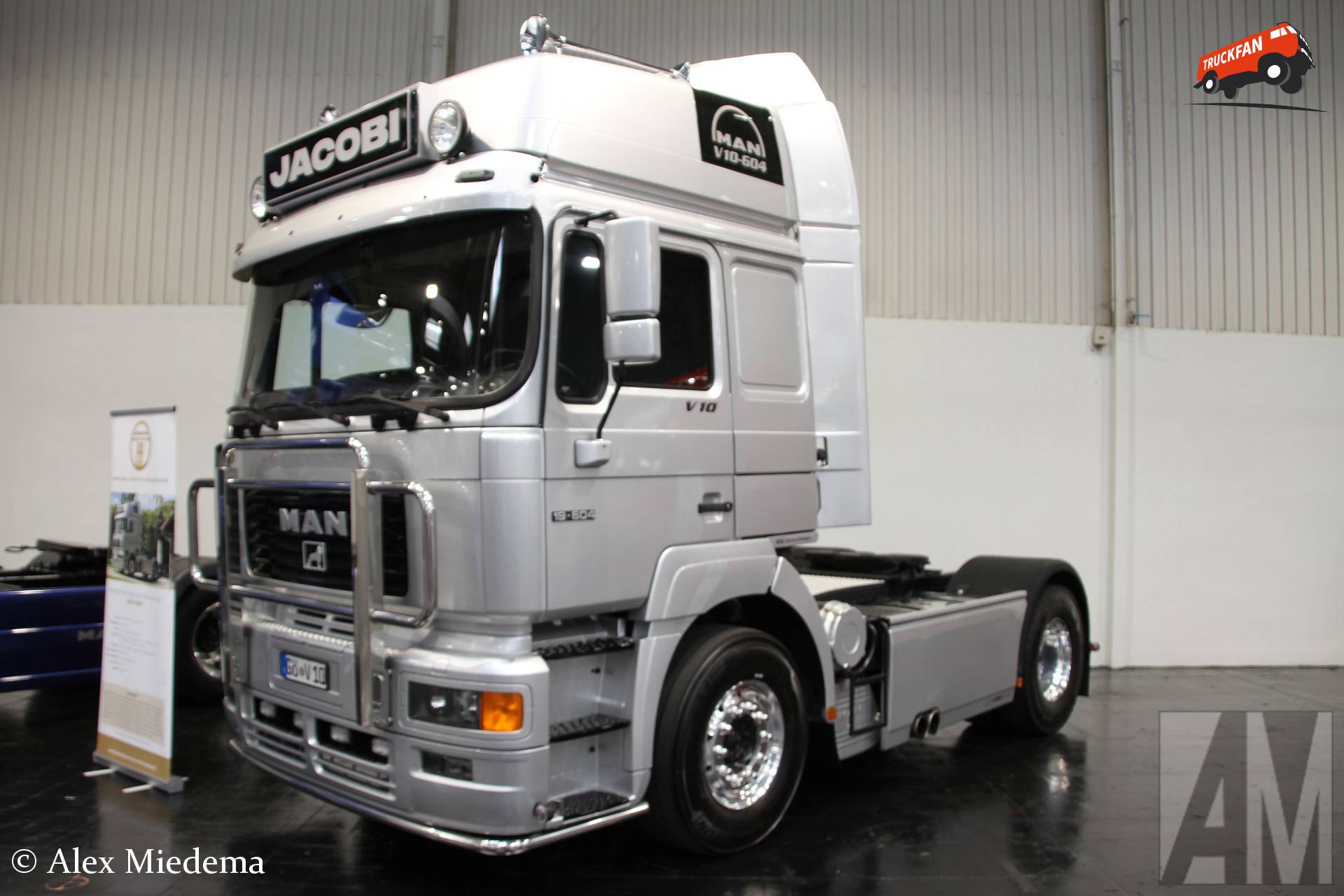 MAN F2000 19.604 V10 op IAA Transportation 2026