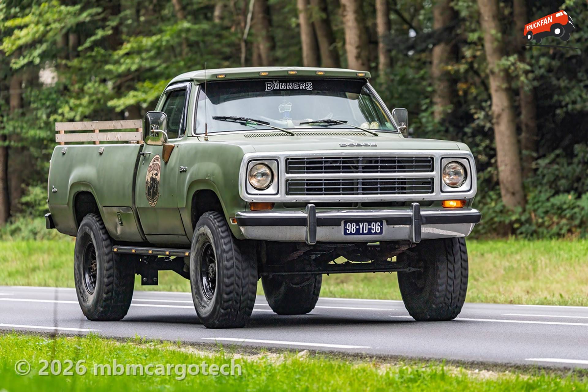 Najaarsrit OCV 2026 met Dodge W200