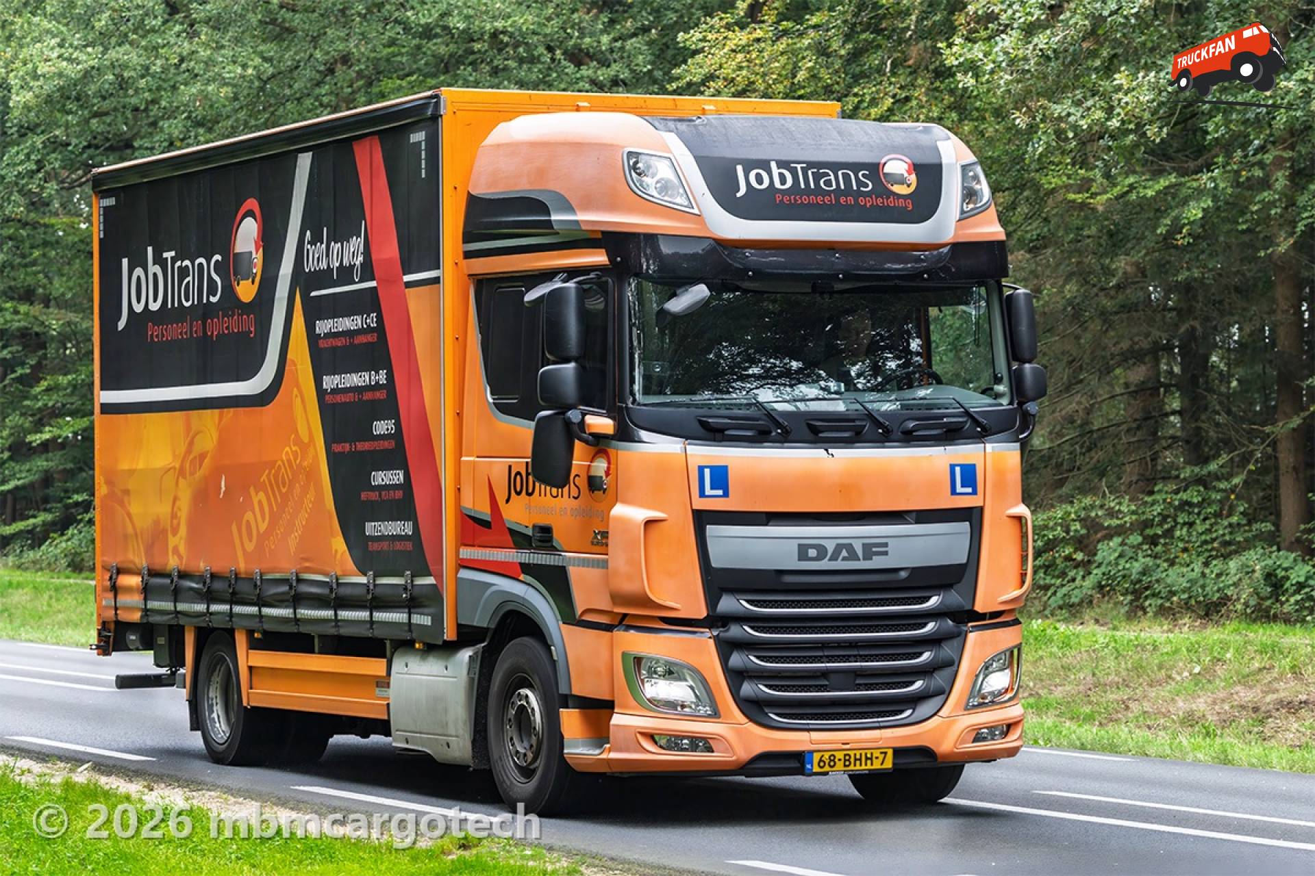 DAF XF Euro 6 Super Space Cab truck