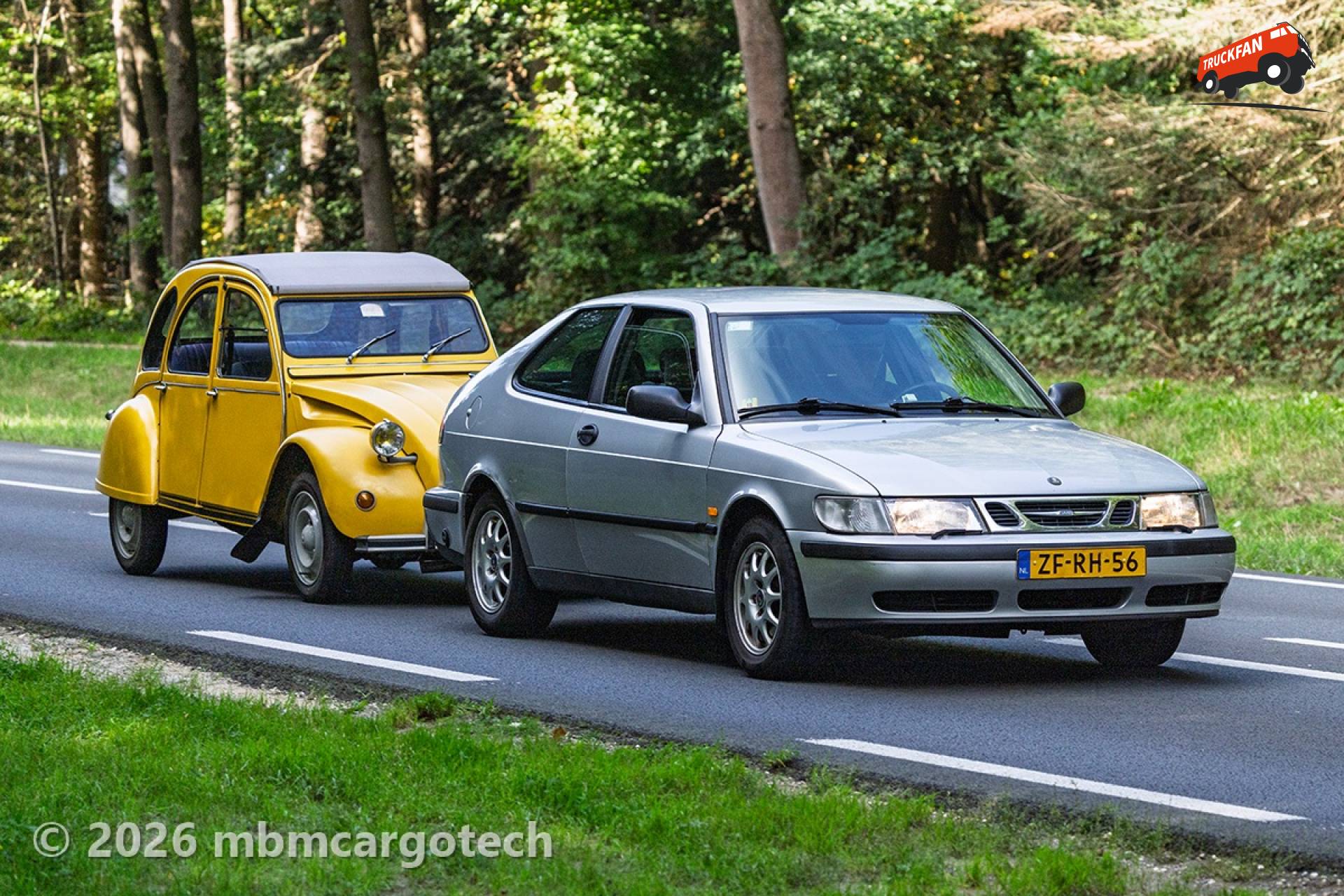 Saab 9-3 en Citroën 2CV tijdens Najaarsrit OCV 2026