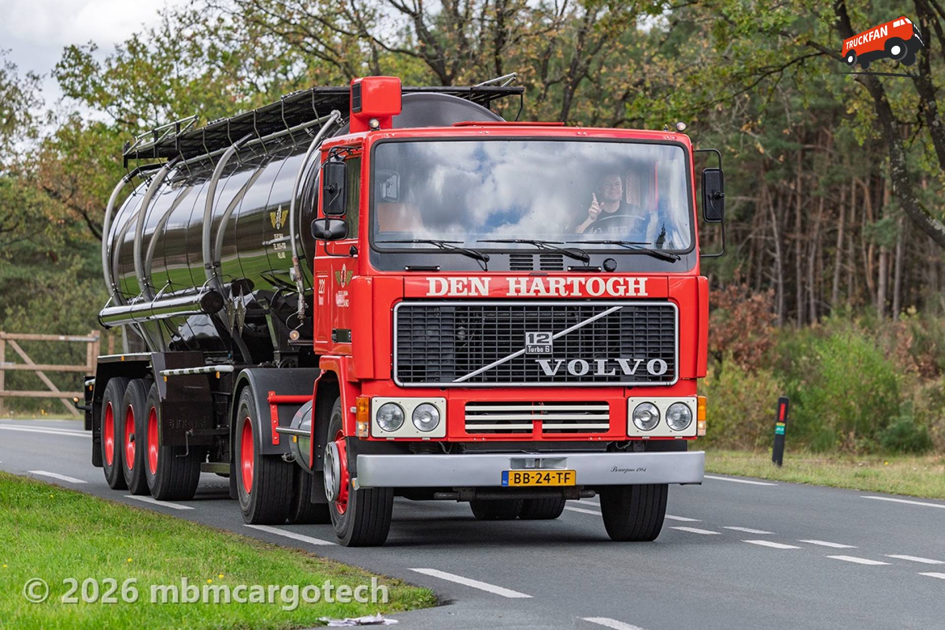 Najaarsrit OCV 2026 met Volvo F12