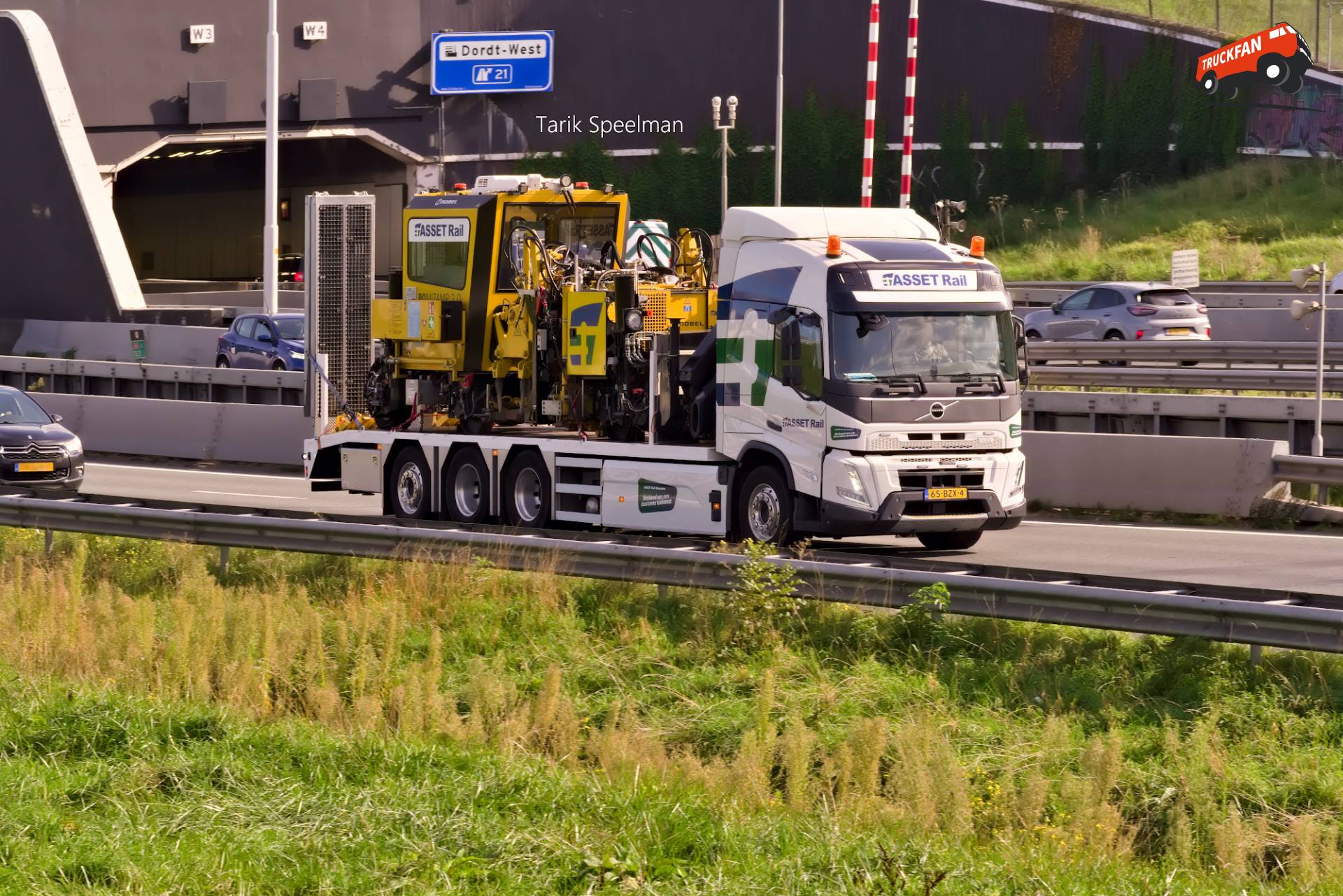 Volvo FMX Electric vrachtwagen met kenteken 65-BZX-4