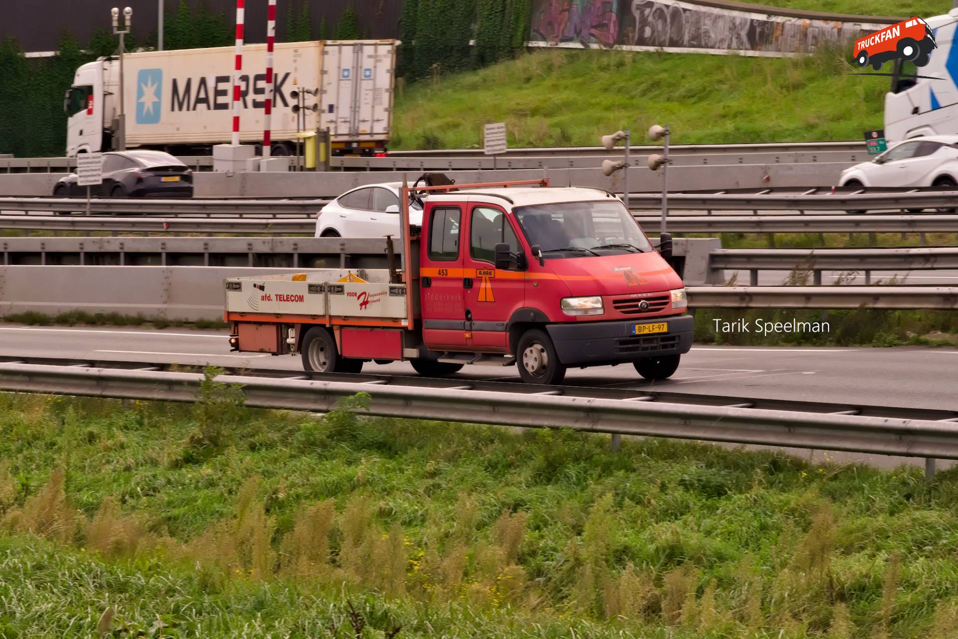 Renault Mascott met kenteken BP-LF-97