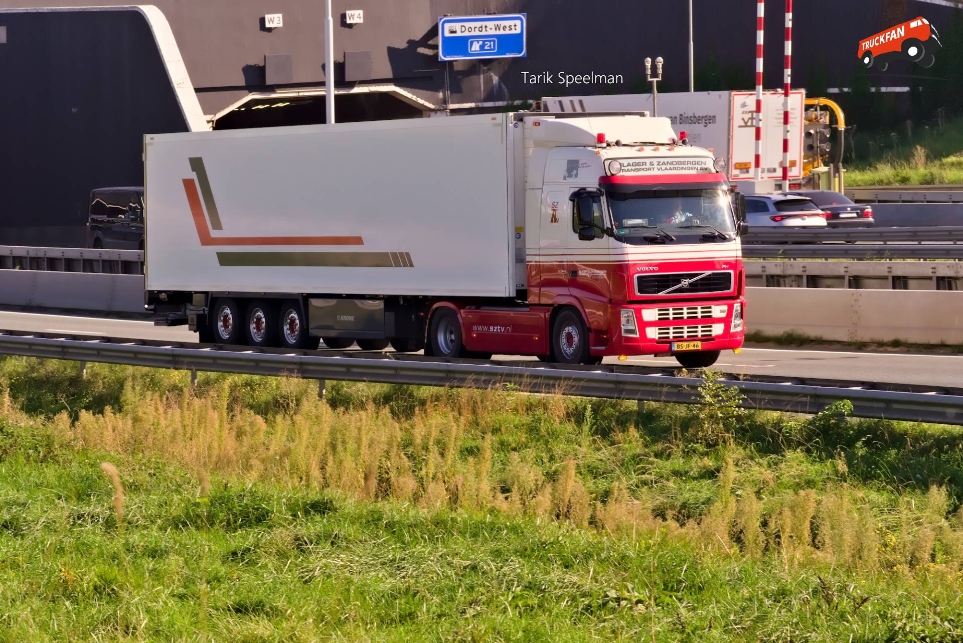 Volvo FH 2nd Gen vrachtwagen met kenteken BS-JF-46