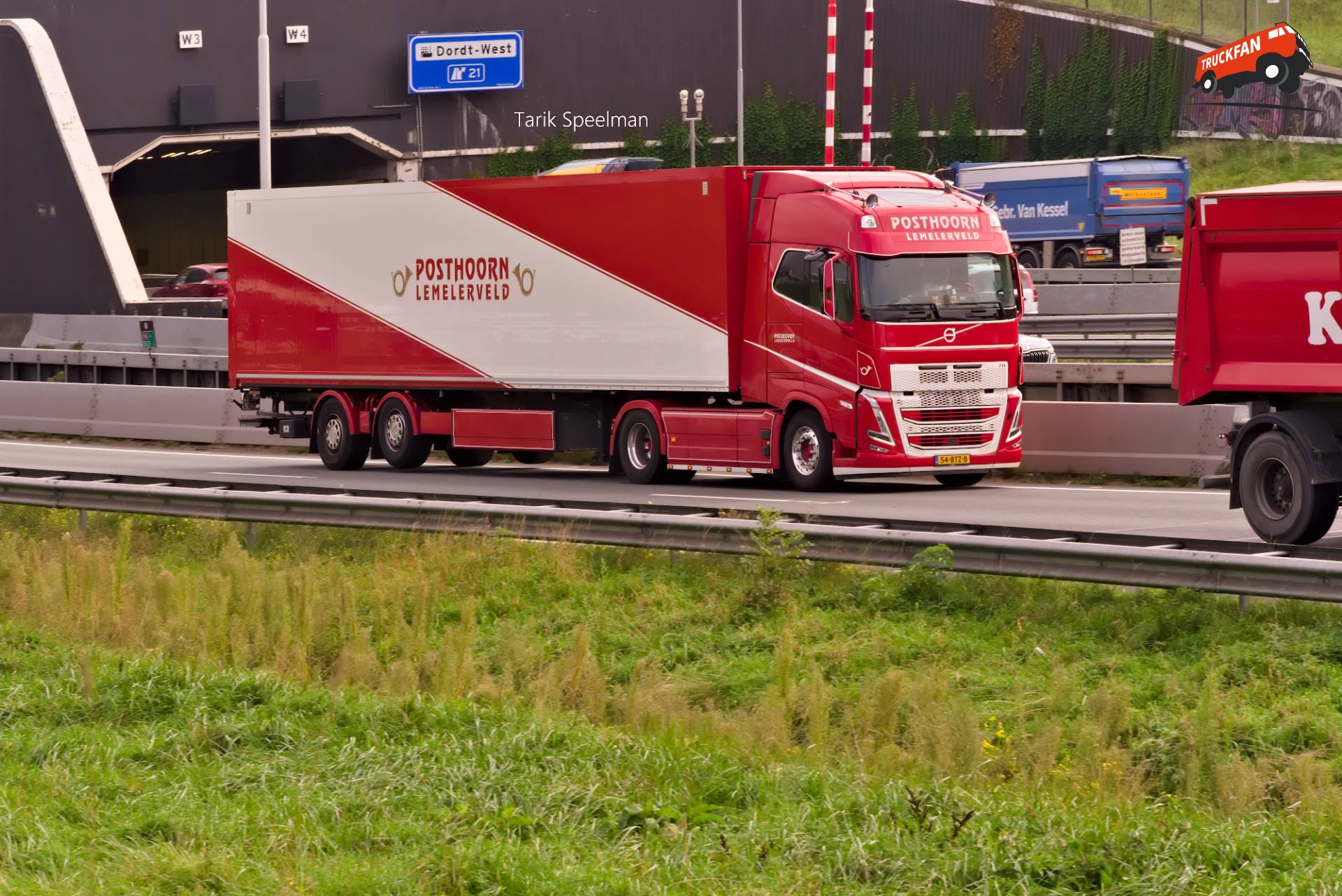 Volvo FH 5th Gen vrachtwagen met kenteken 54-BTZ-8