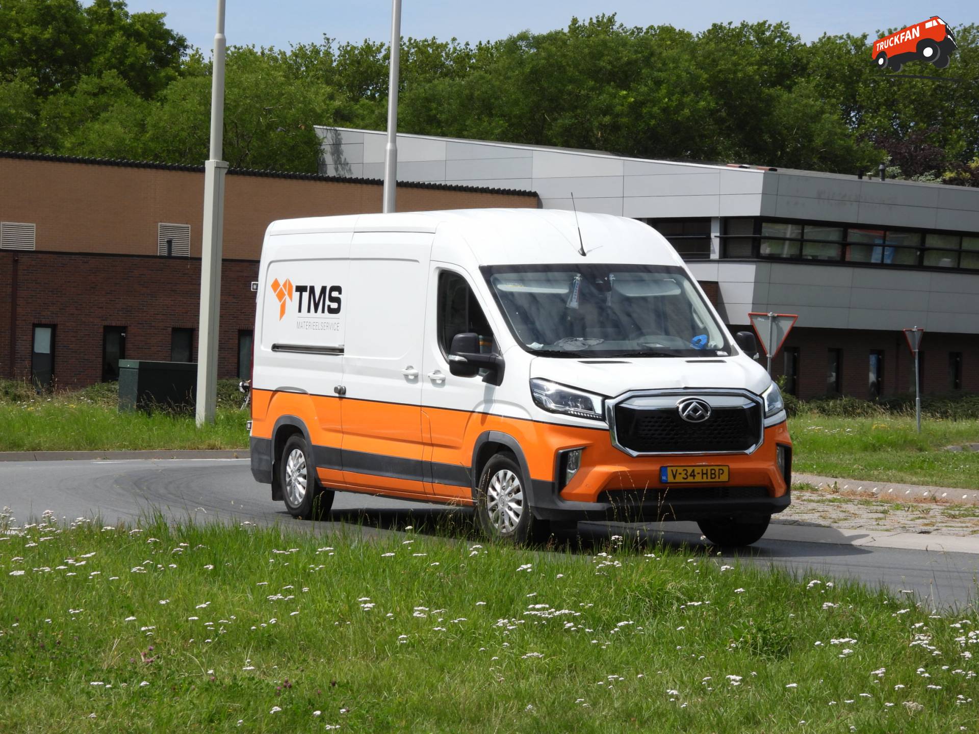MAXUS eDeliver 9 van 2024.