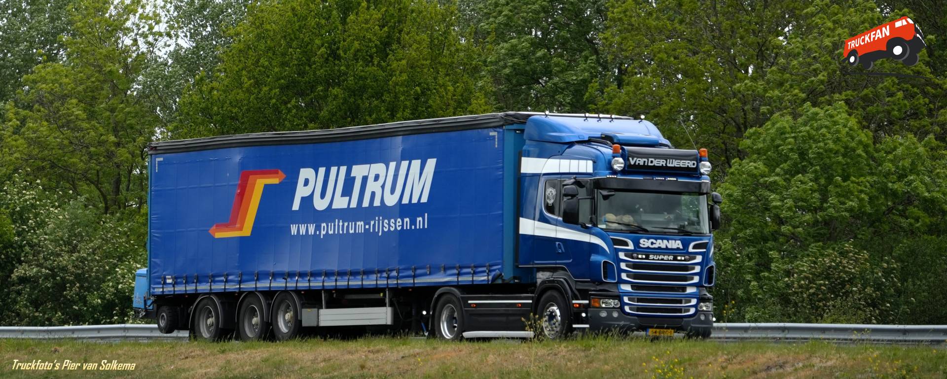 Scania R410 vrachtwagen bij A7 Sneek