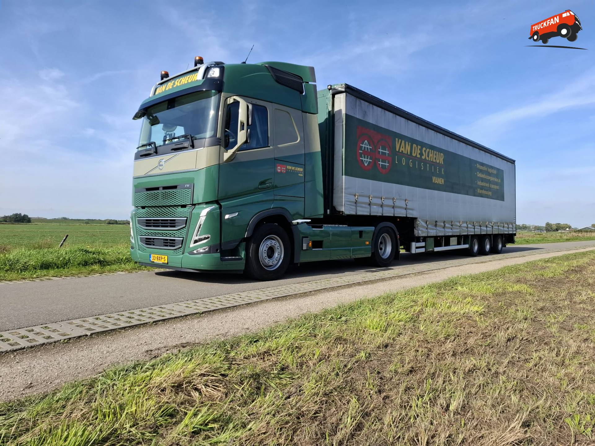 Volvo FH 5th gen vrachtwagen bij Van de Scheur Transport
