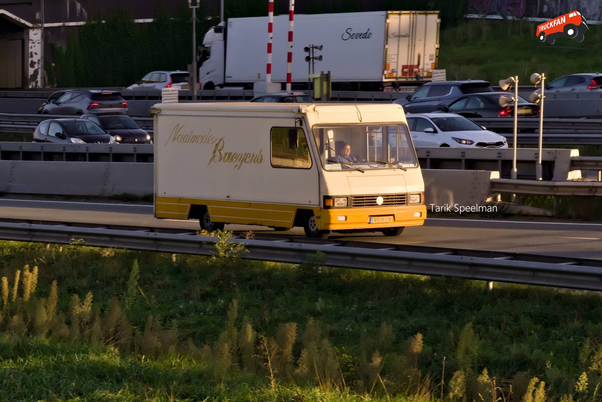 Baeten Marktwagen met kenteken VT-186-N