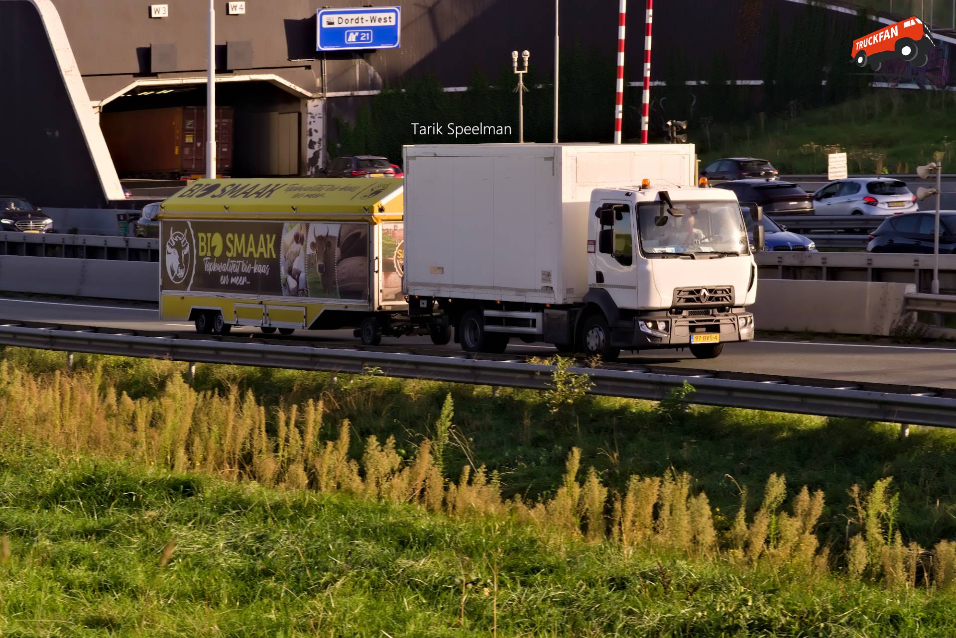 Renault D-Serie Marktkoopwagen van Bio Smaak