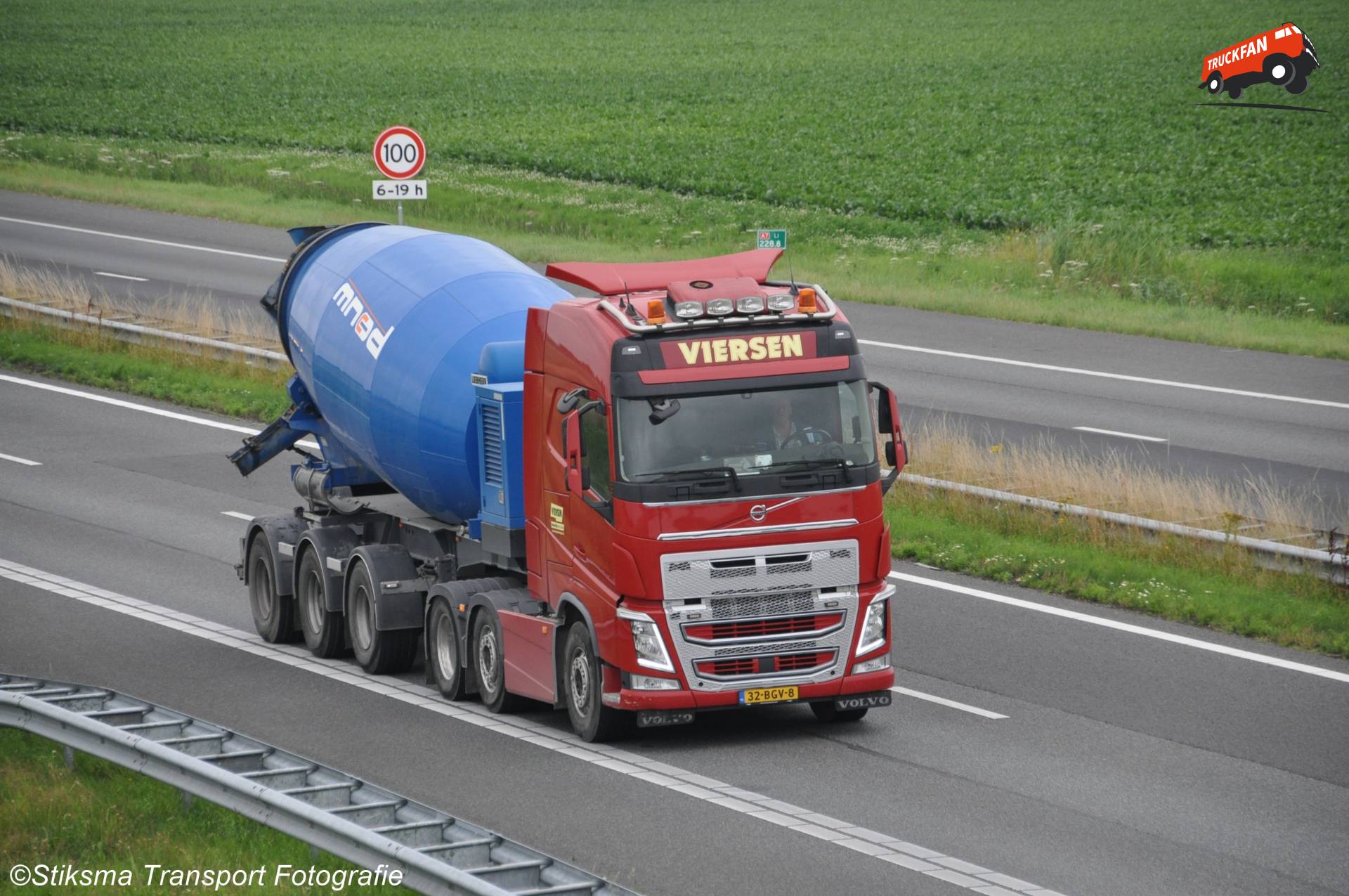 Volvo FH 4e generatie betonmixer van Viersen