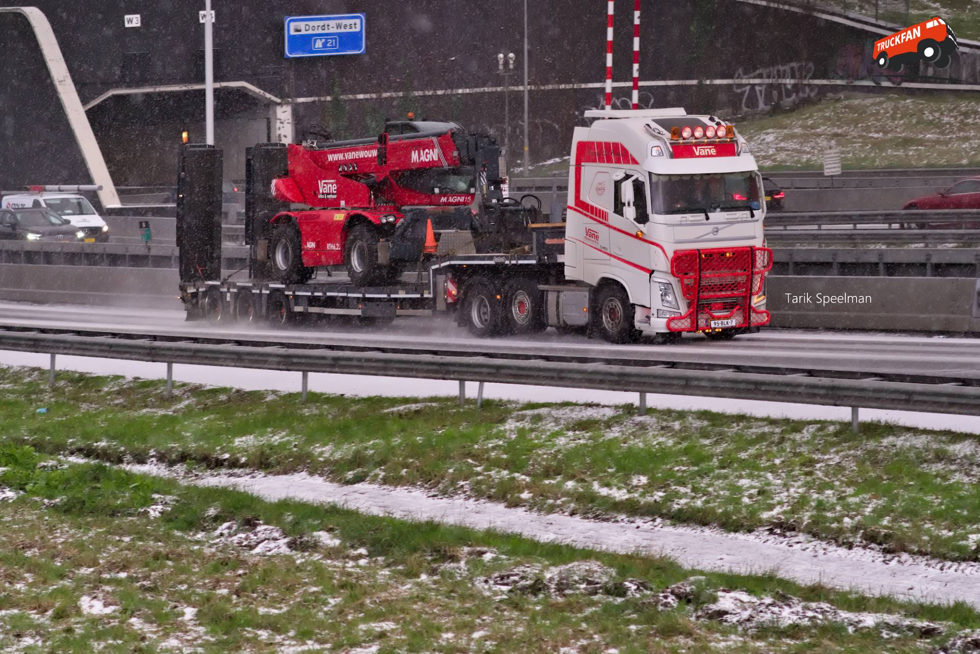 Volvo FH 4th Gen vrachtwagen met kenteken 95-BLK-7