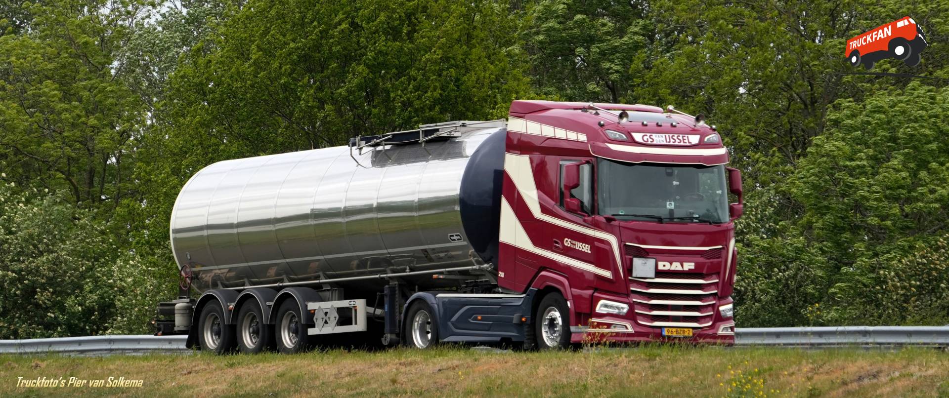 DAF XG truck tanker transport A7 Sneek