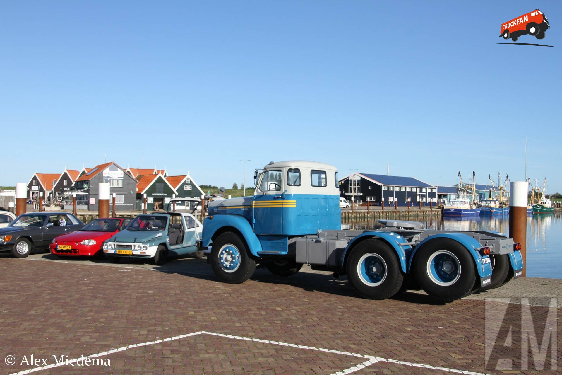 Scania LS110 Super Truck uit 1970 in haven Oudeschild