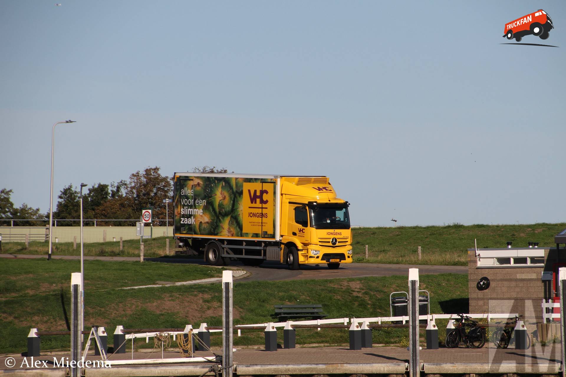 Mercedes-Benz Actros MP5 in haven Oudeschild