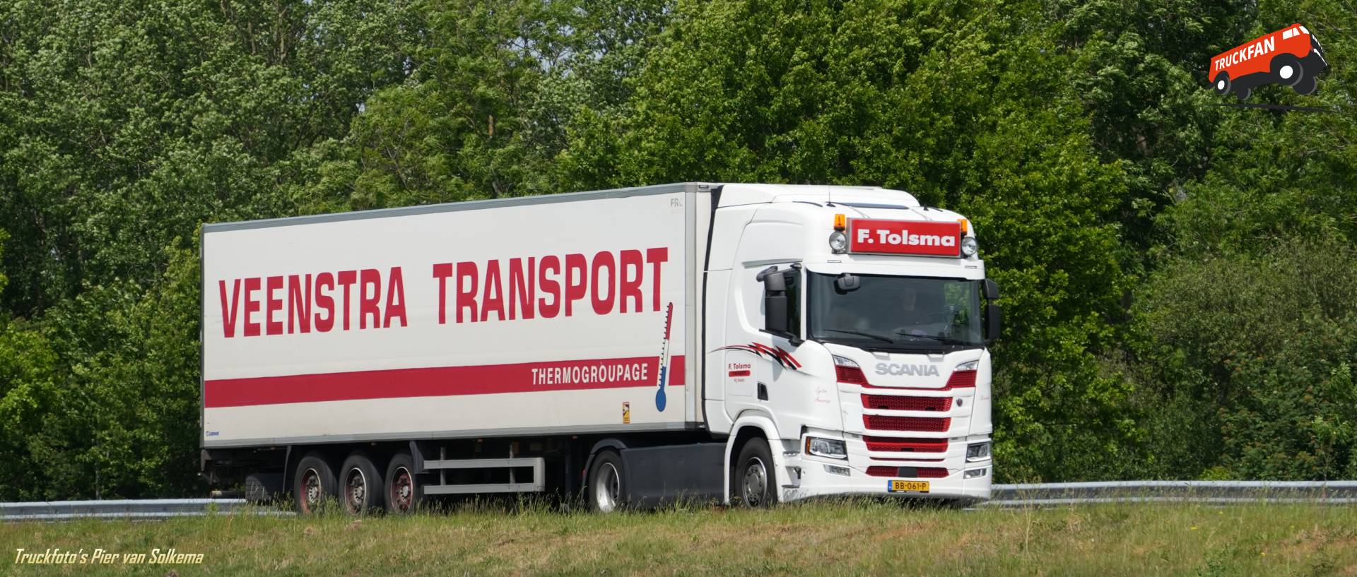 Scania 450R koel transport truck
