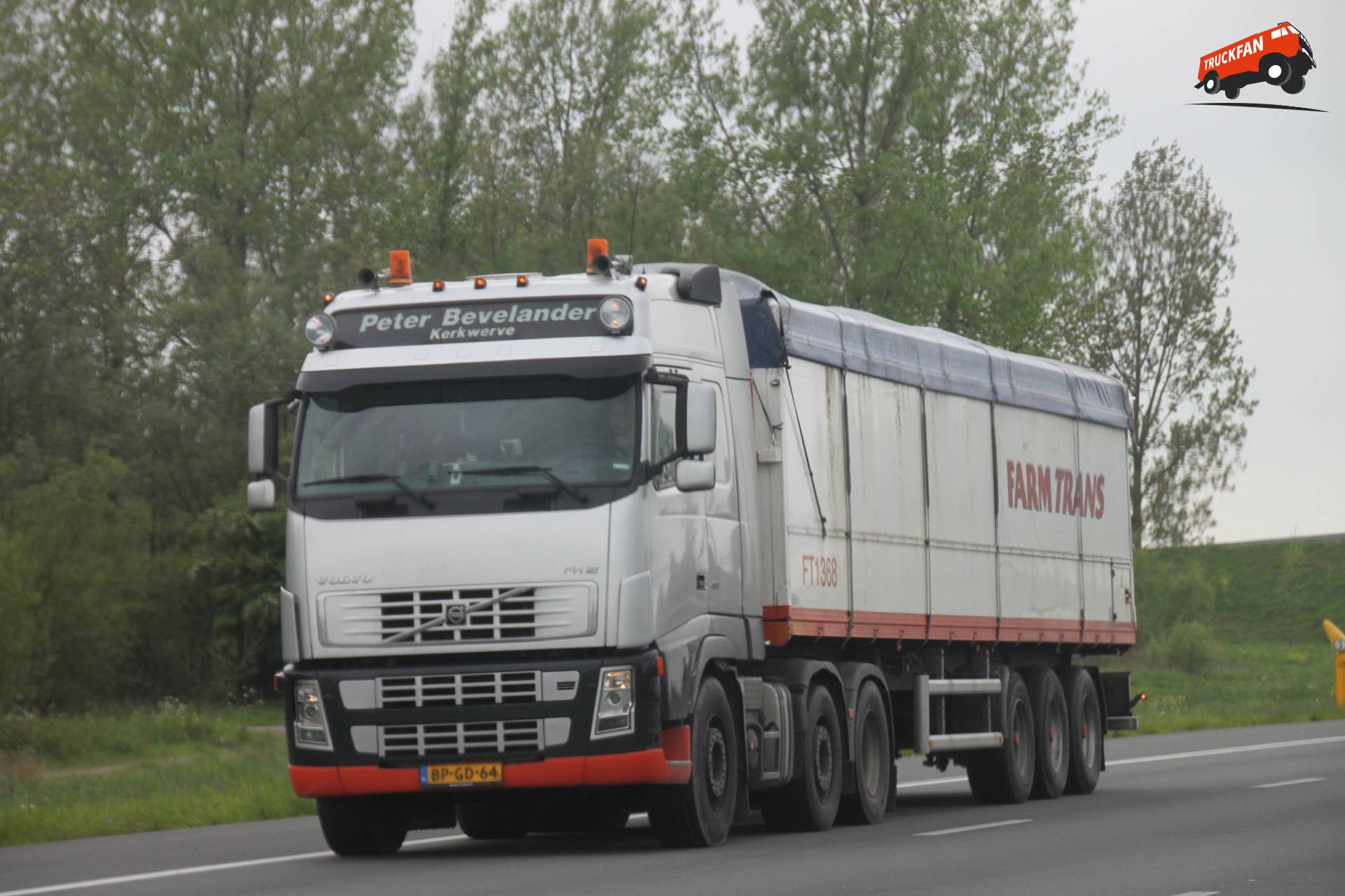 Volvo FH12 vrachtwagen van Peter Bevelander