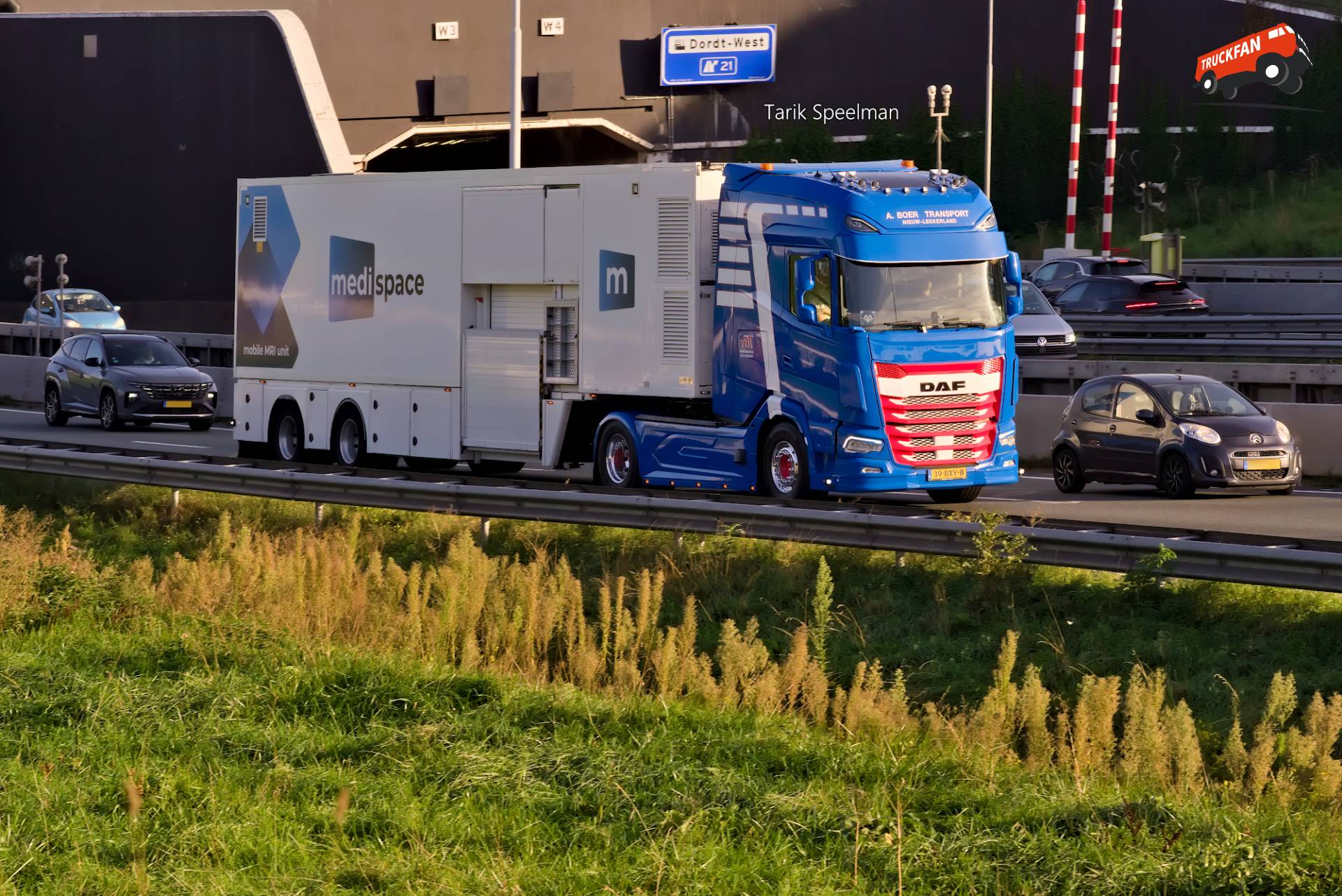 DAF XG+ 480 FT Mobiele MRI Unit op A16