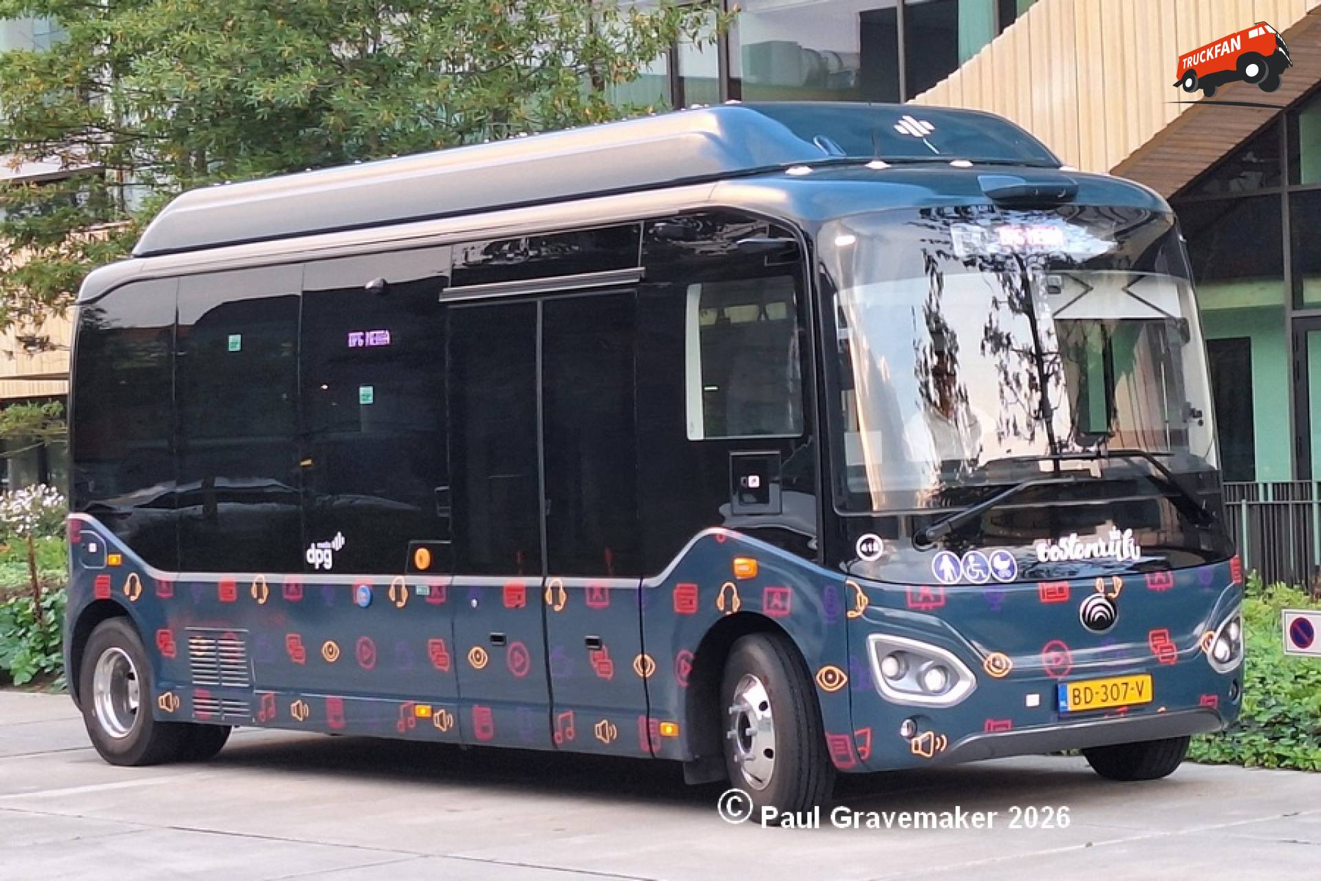 Yutong E7S bus in Duivendrecht