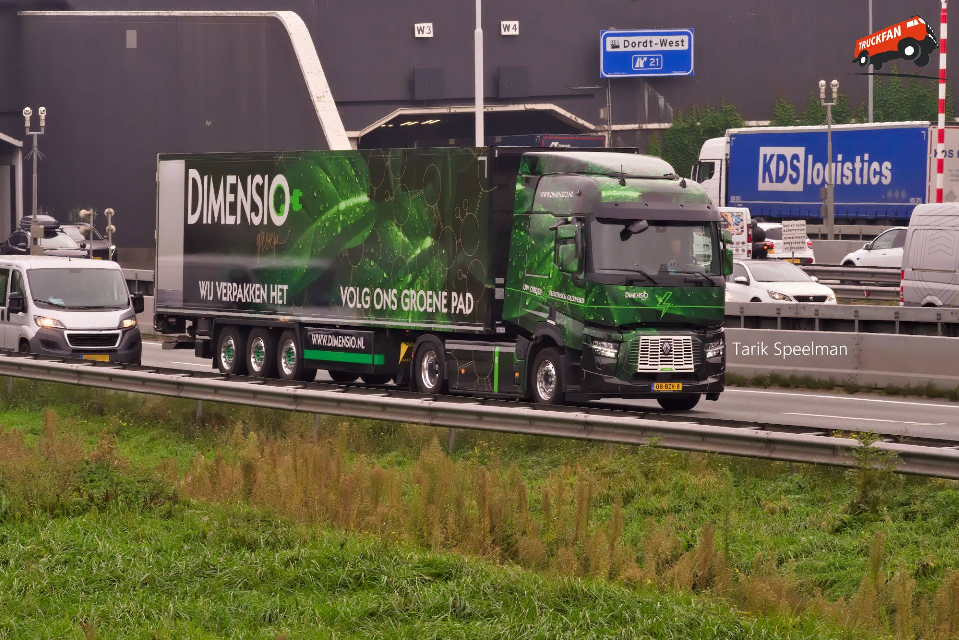 Renault E-Tech T vrachtwagen met Krone oplegger