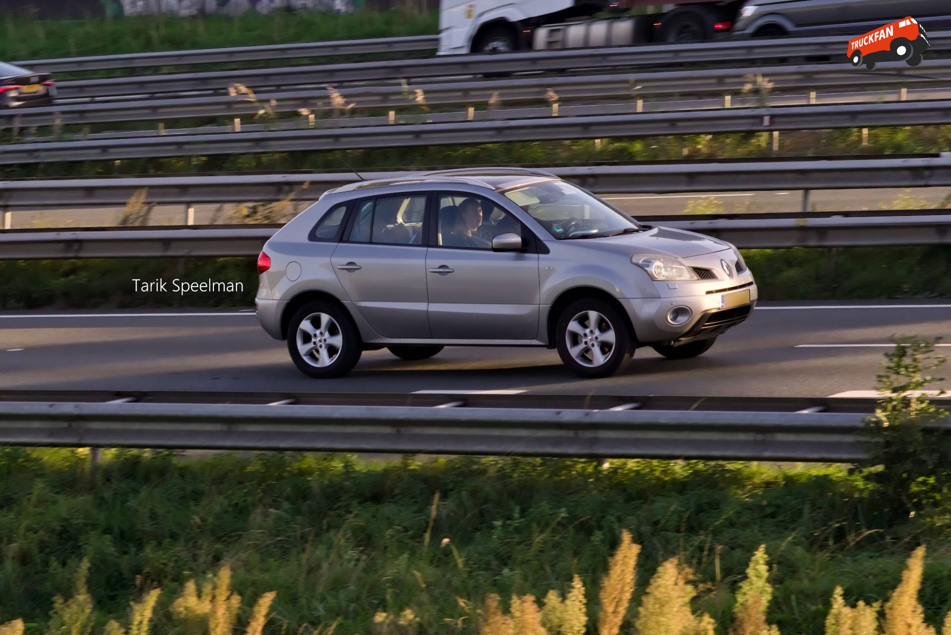 Renault Koleos personenvervoer op A16