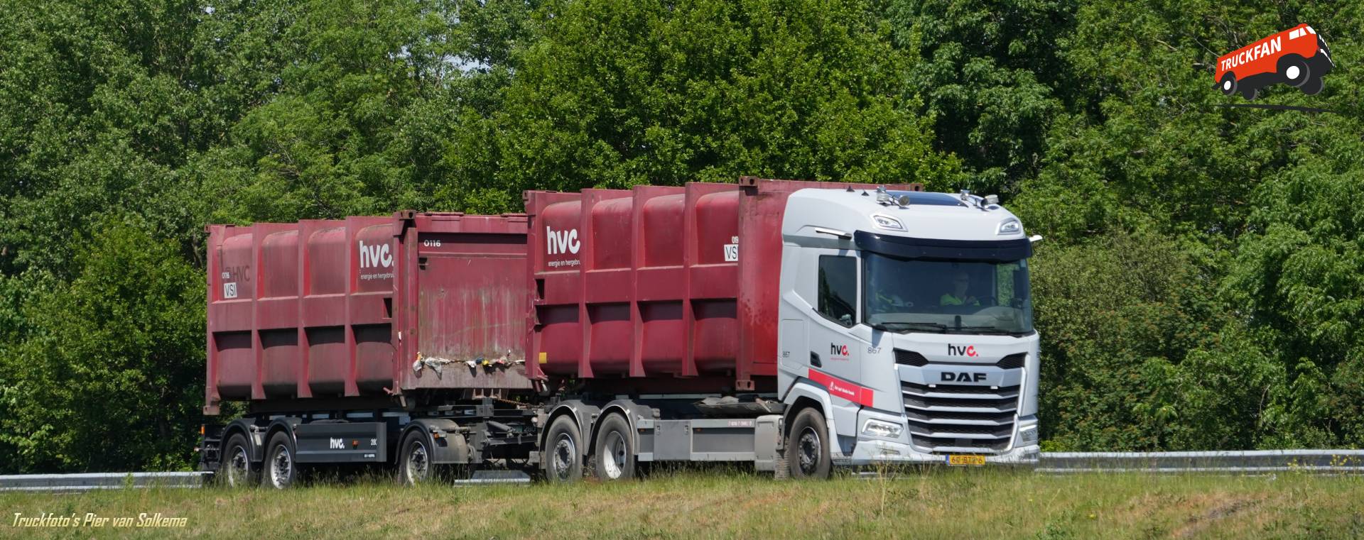 DAF XF vrachtwagen bij A7 Sneek