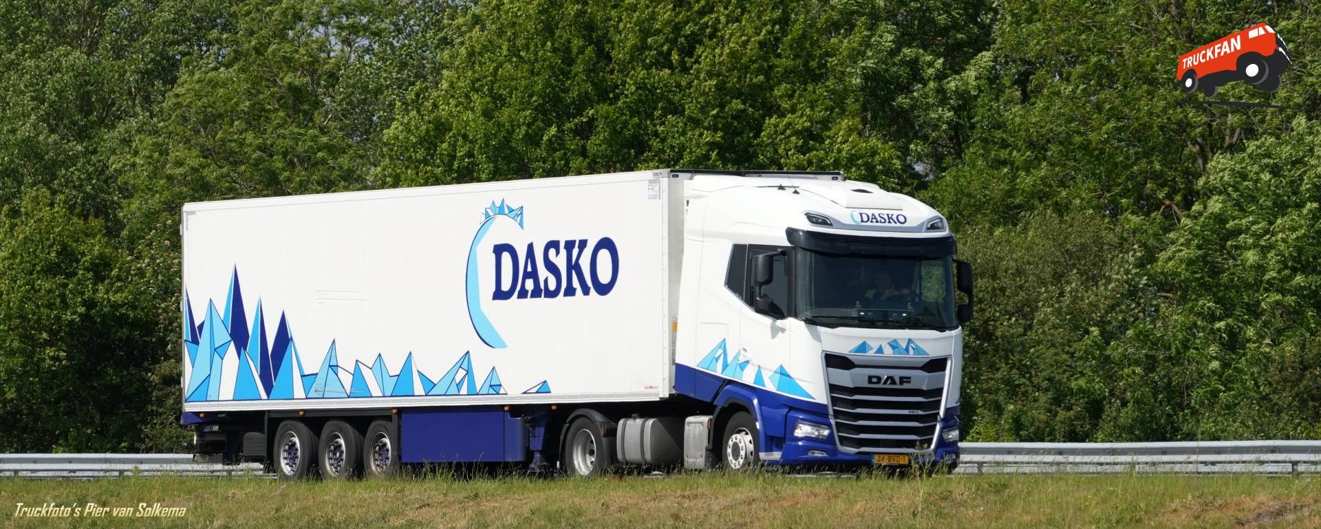 DAF XG koeltransport op A7 bij Sneek