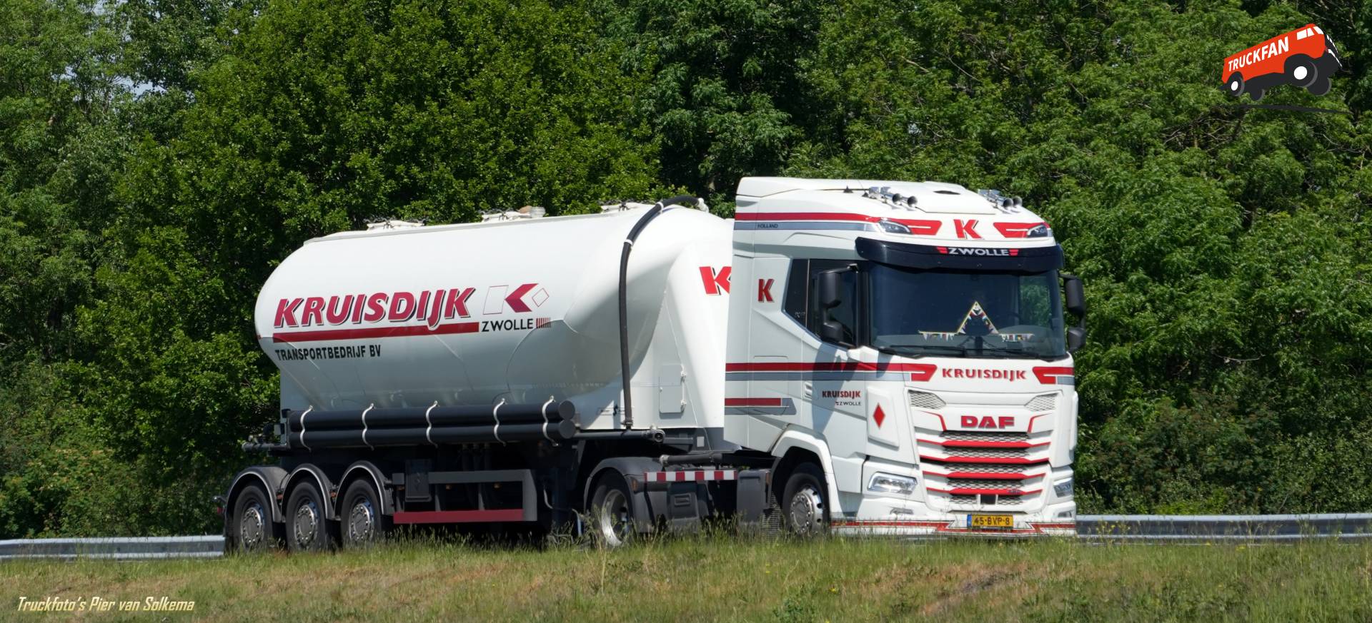 DAF XG Truck on A7 Sneek