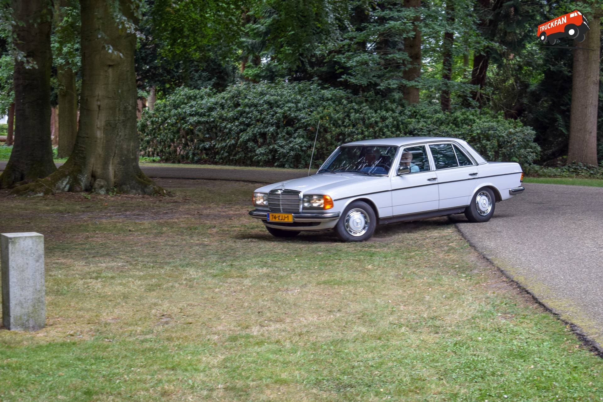 Mercedes Benz W123 280
