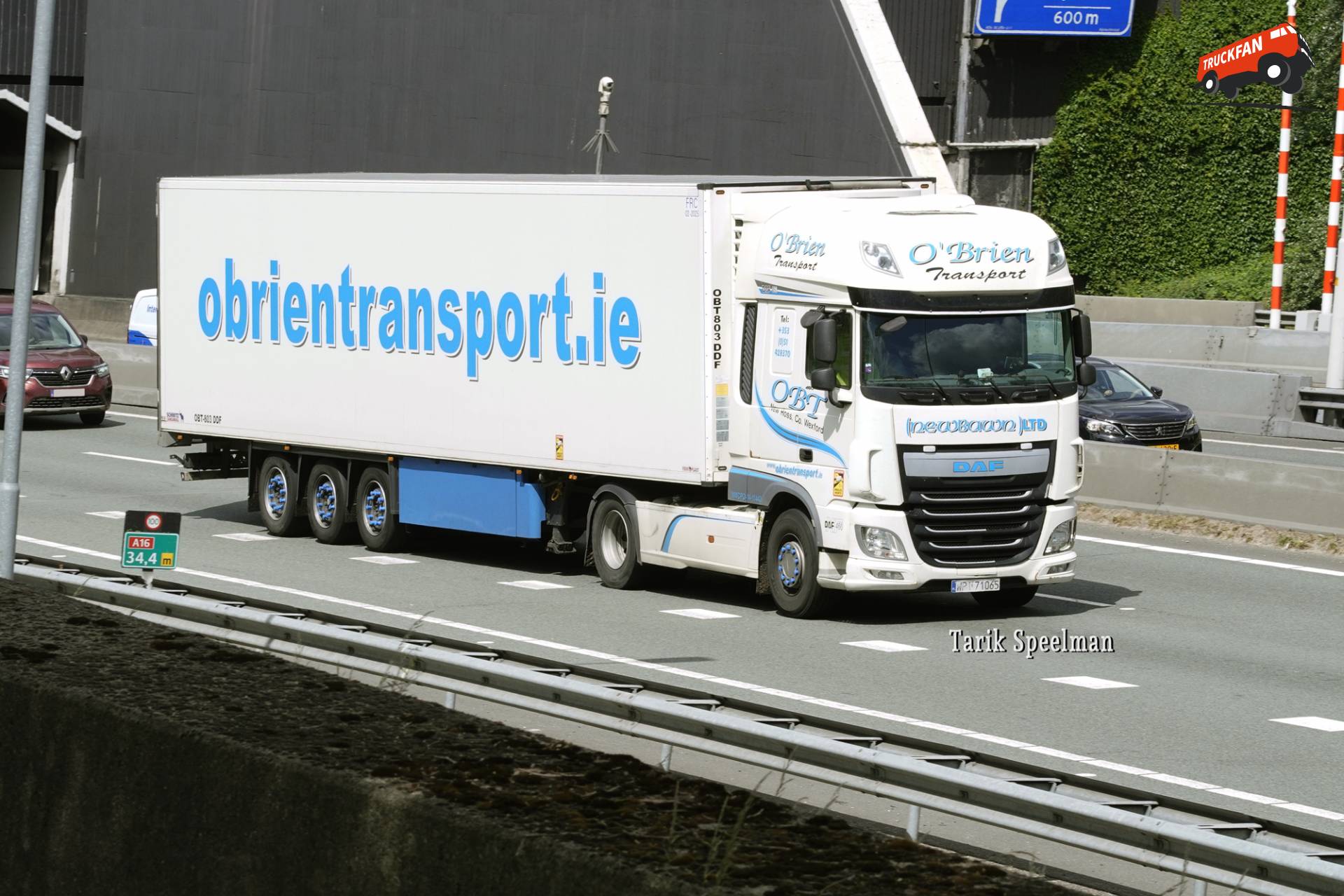 DAF XF Euro 6 vrachtwagen op A16