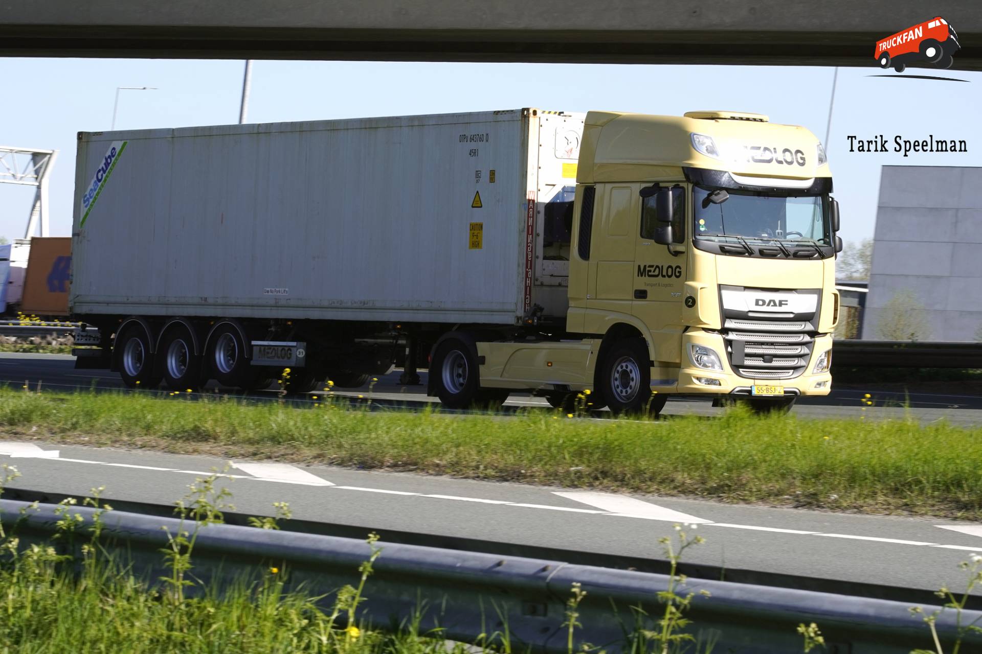2, DAF XF Euro 6 vrachtwagen met kenteken 55-BSJ-2