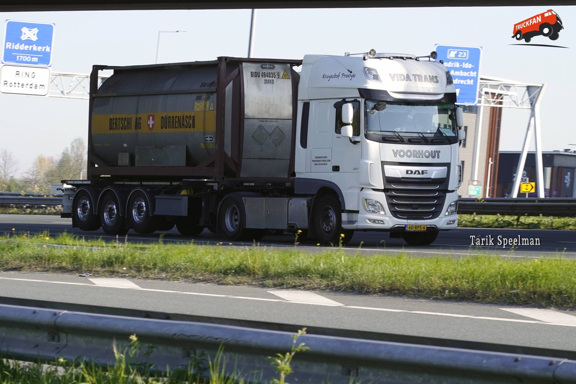DAF XF Euro 6 vrachtwagen met kenteken 60-BPS-6