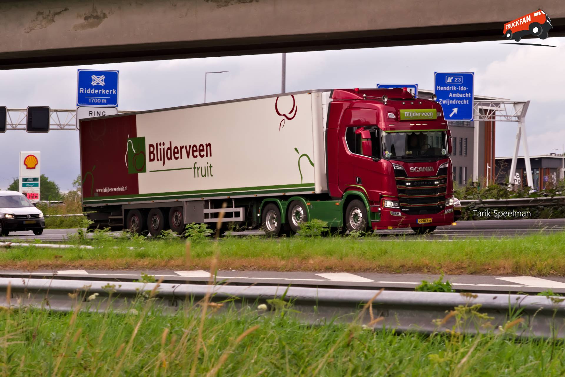 Scania R530 vrachtwagen 29-BXK-6 op A16