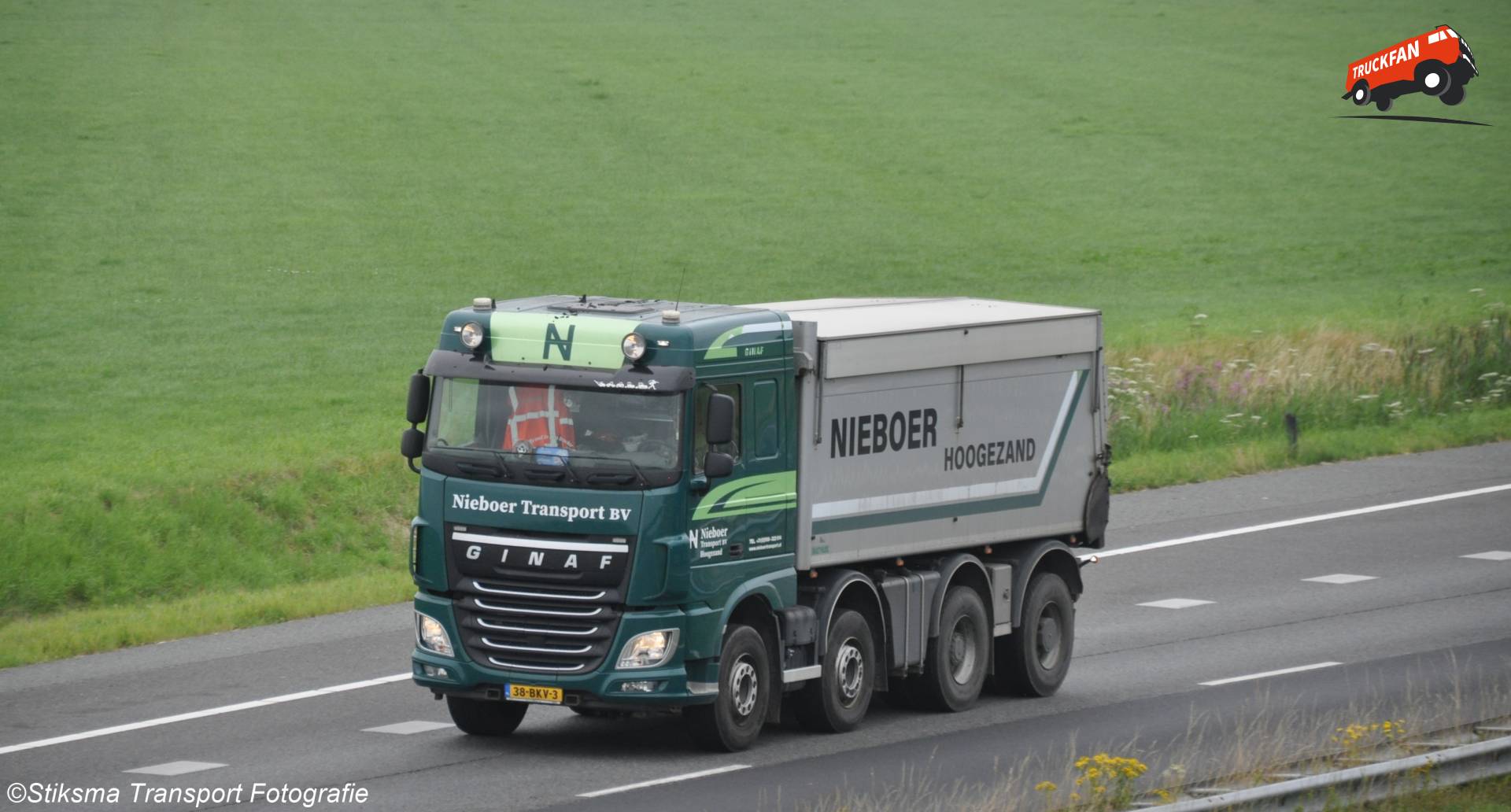 GINAF XF kipper transport truck