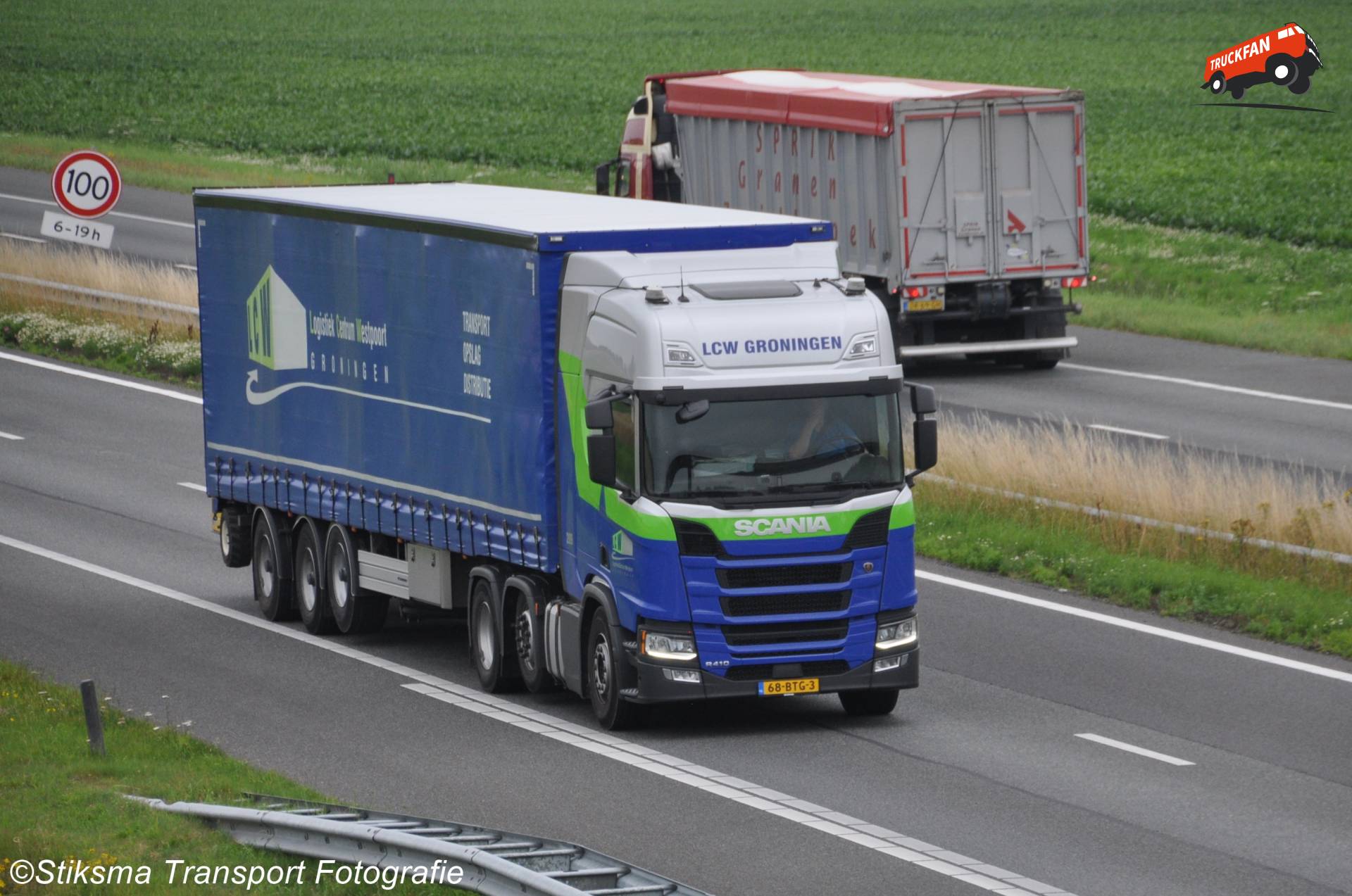 Scania R410 truck of LCW Groningen