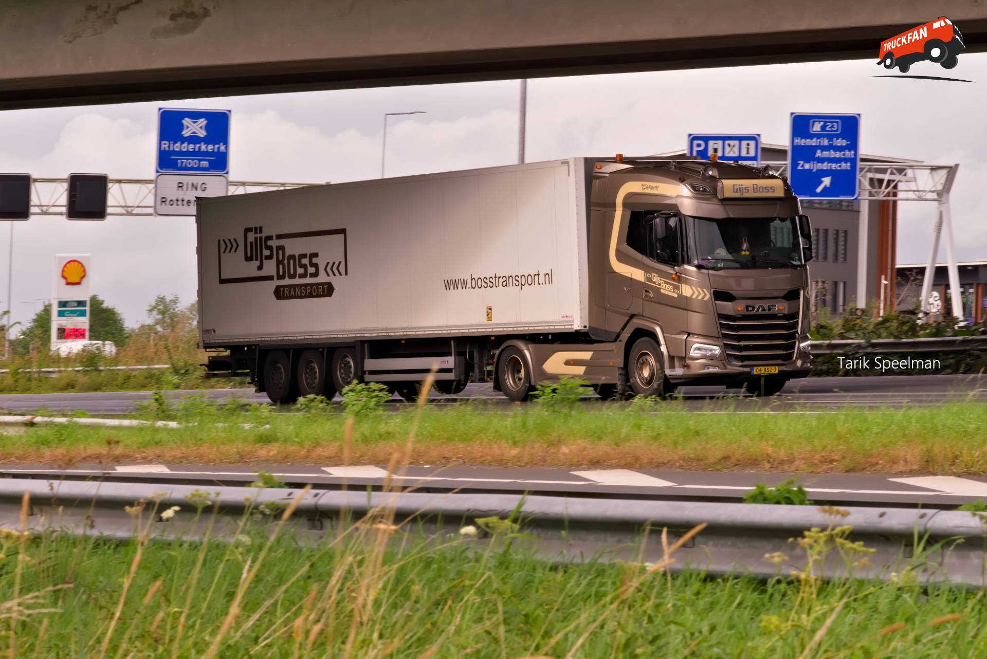 DAF XG vrachtwagen met kenteken 04-BSZ-3