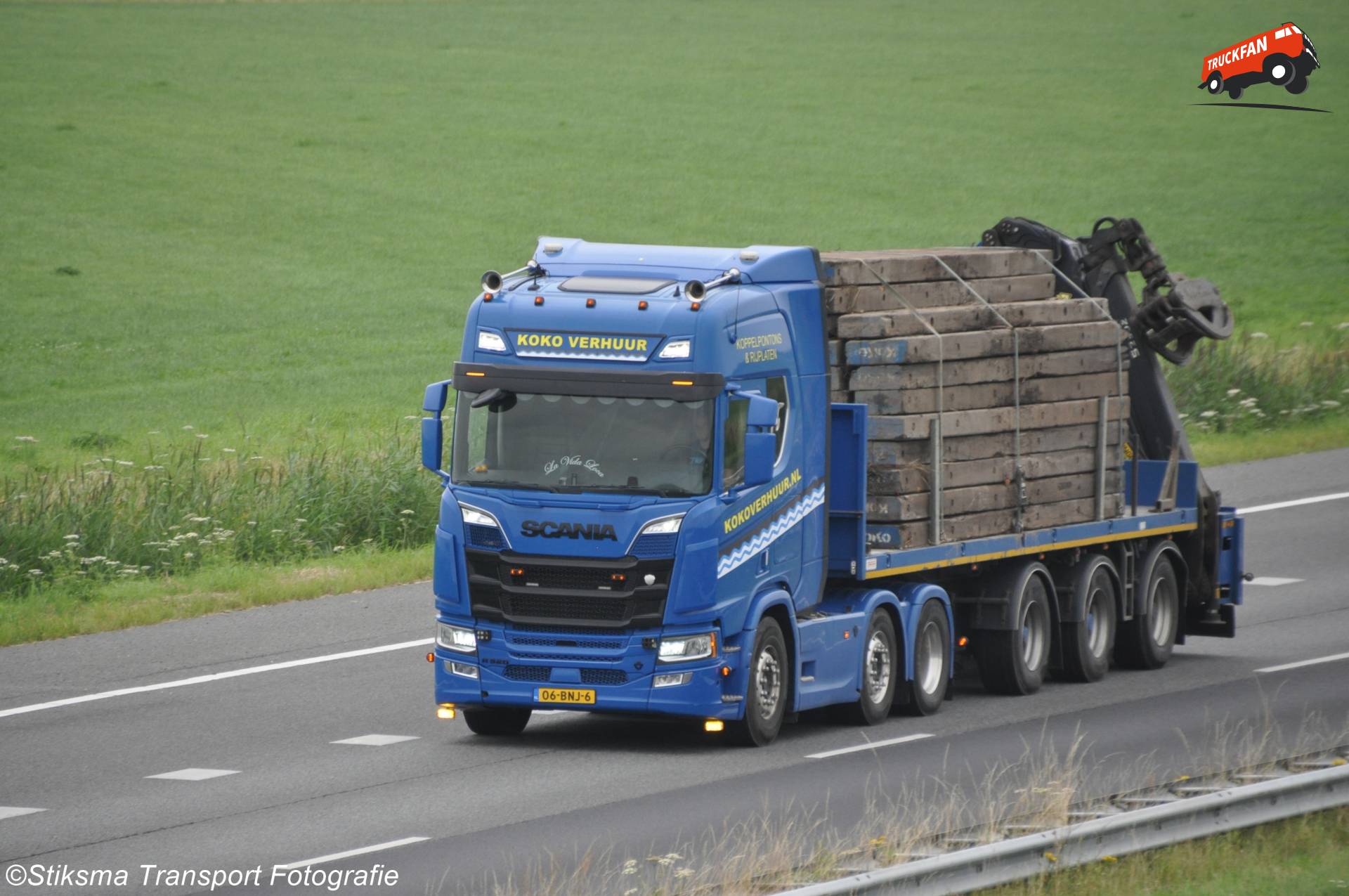 Scania R520 truck Open Laadbak Koko Verhuur