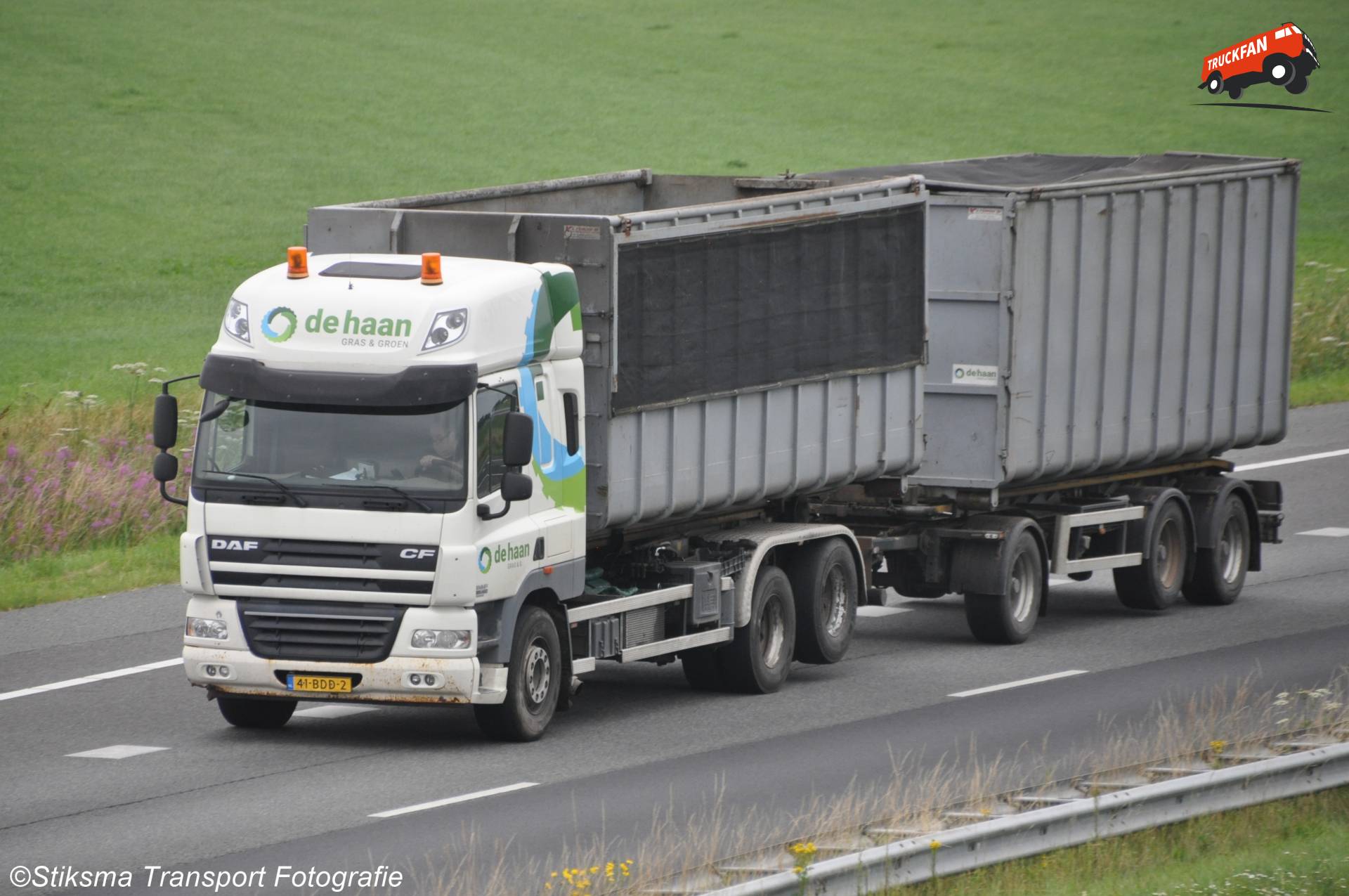 DAF CF vrachtwagen van De Haan Gras & Groen