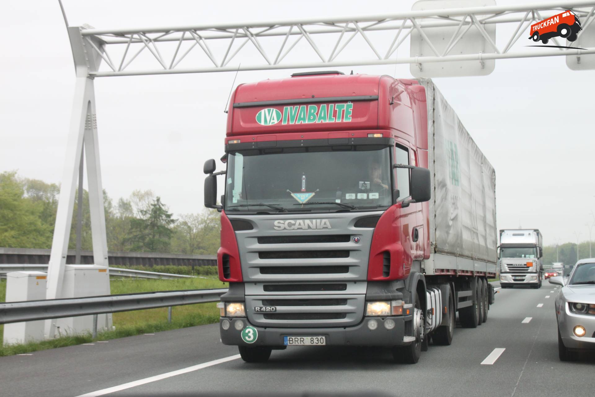 Scania R420 vrachtwagen van Ivabalte