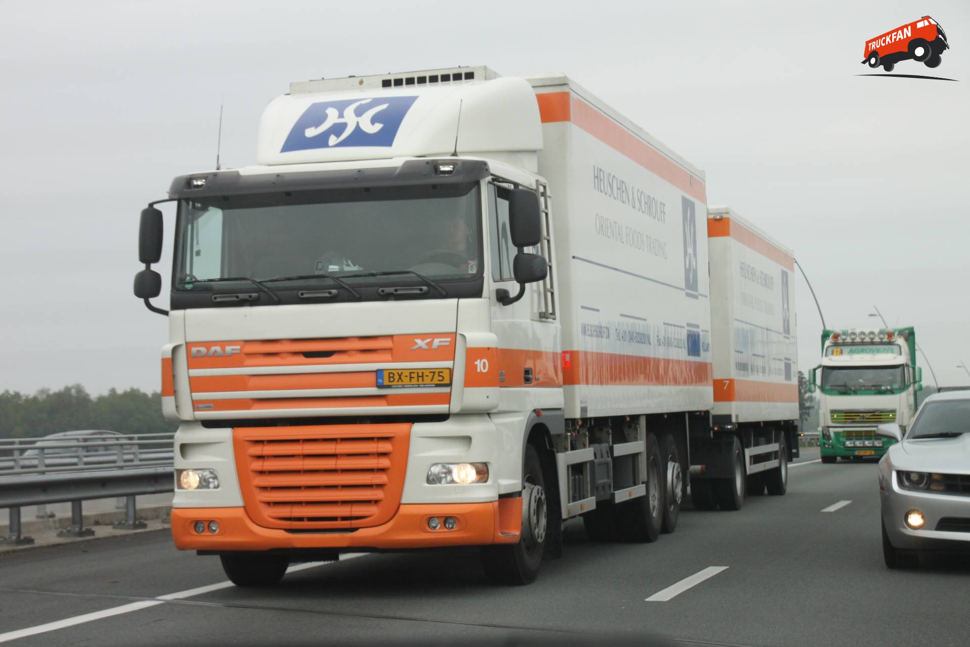 DAF XF105 truck