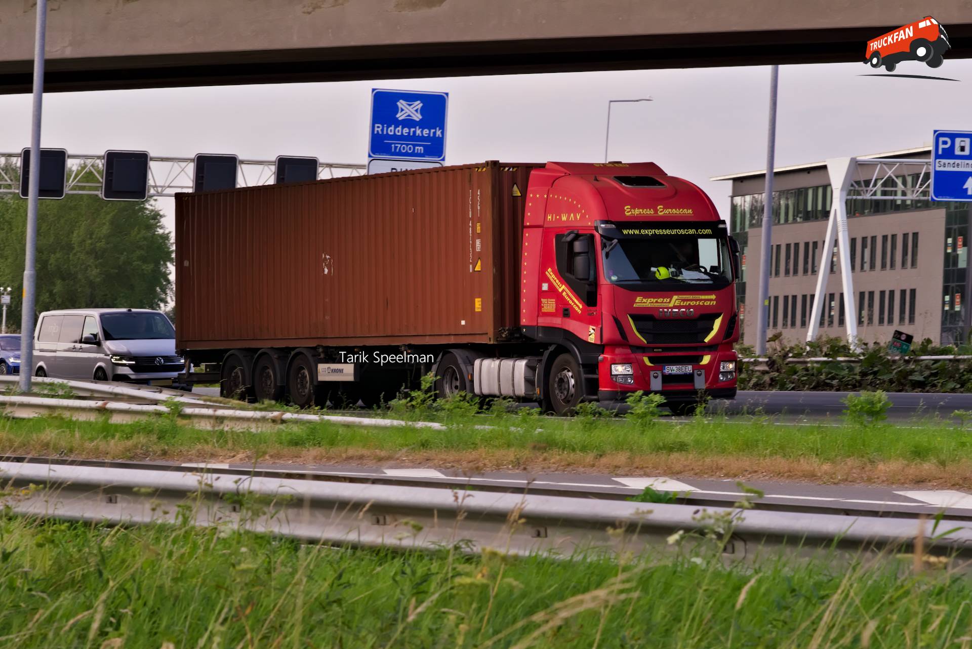Iveco Stralis Hi-Way truck met kenteken SV 38EEU