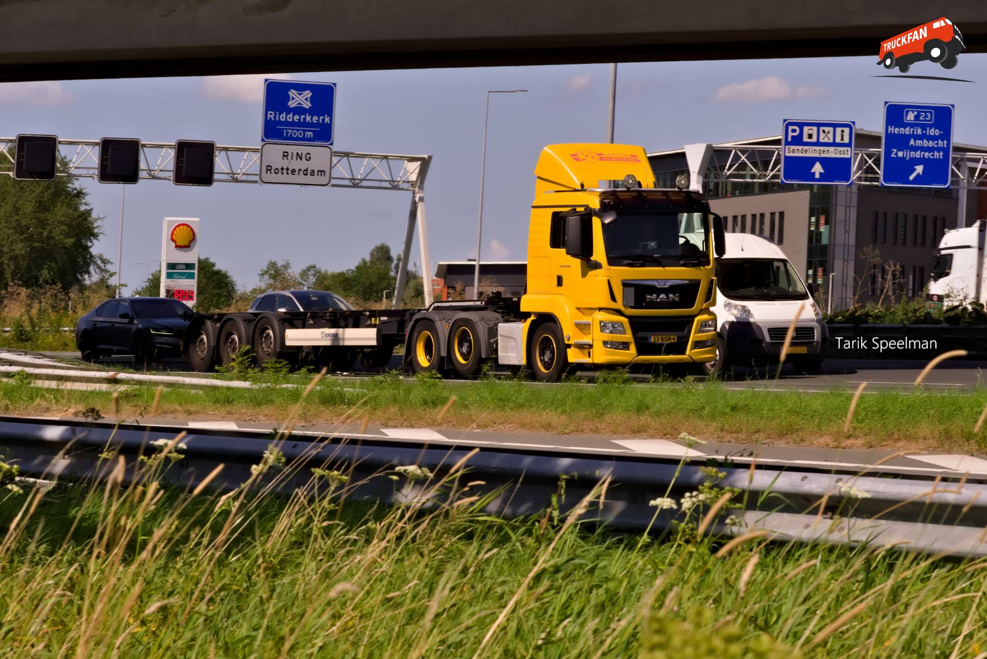 MAN TGS 2nd Gen vrachtwagen met kenteken 22-BSN-4