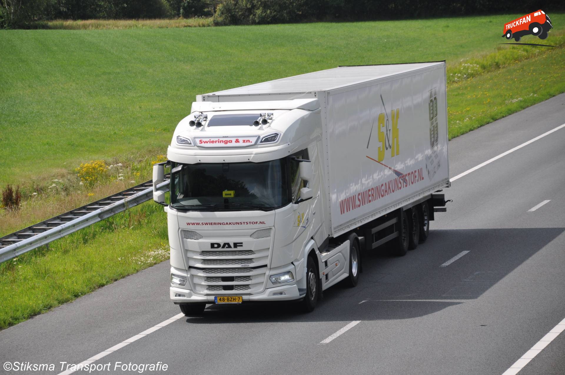 DAF XG vrachtwagen van Swieringa & zn