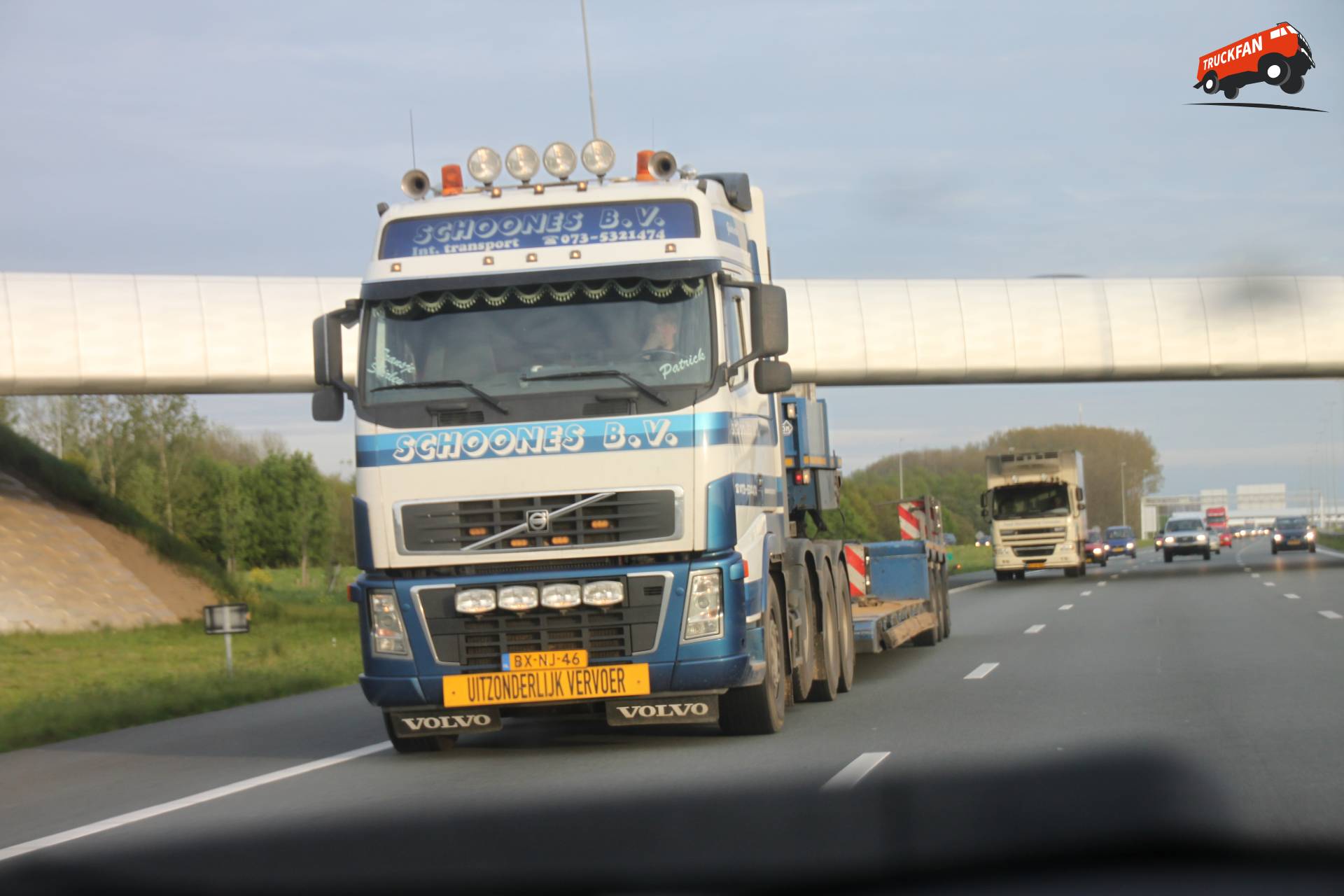 Volvo FH16 vrachtwagen van Transportbedrijf Schoones B.V.