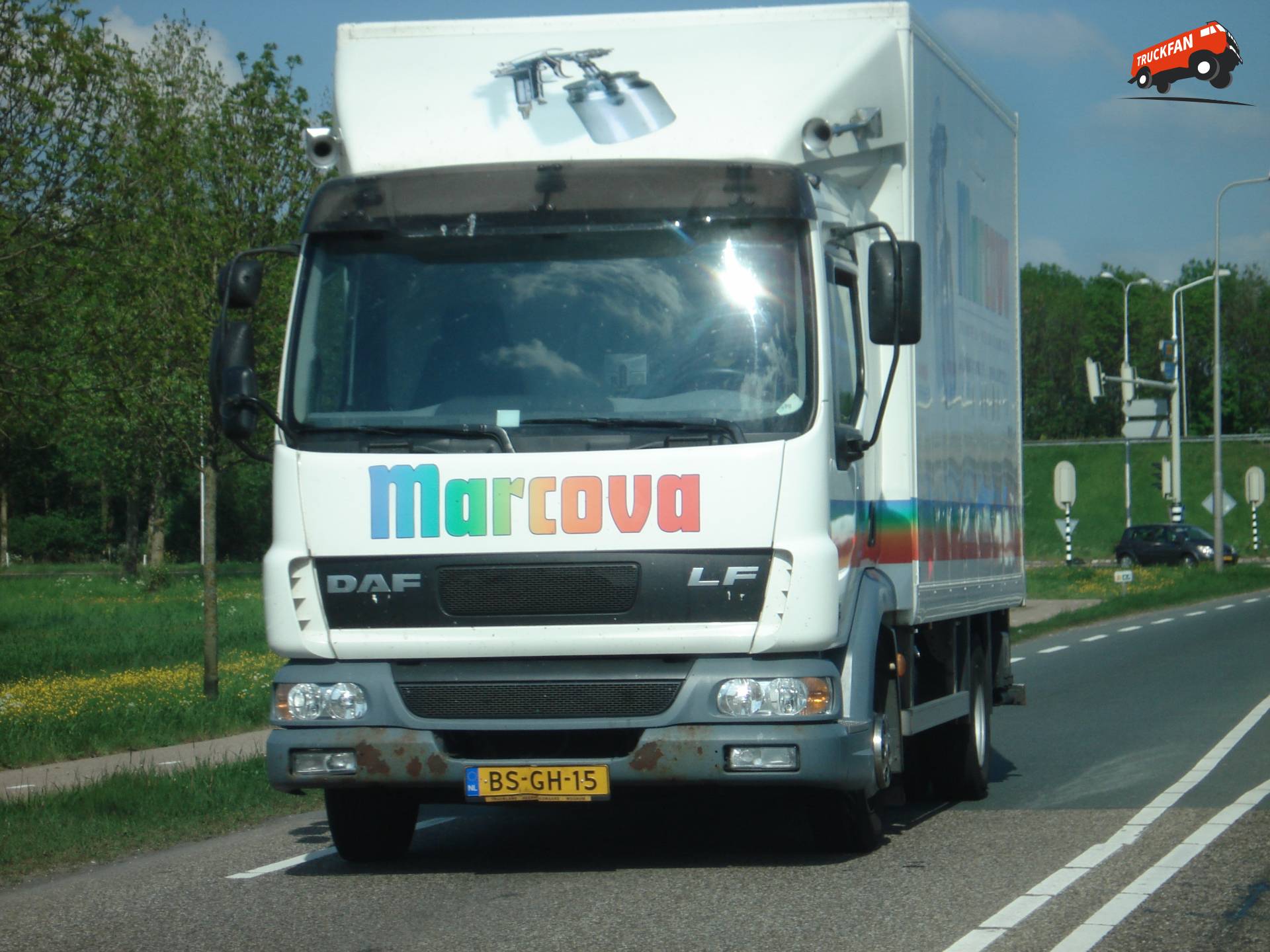 DAF LF45 vrachtwagen eigendom van Marcova