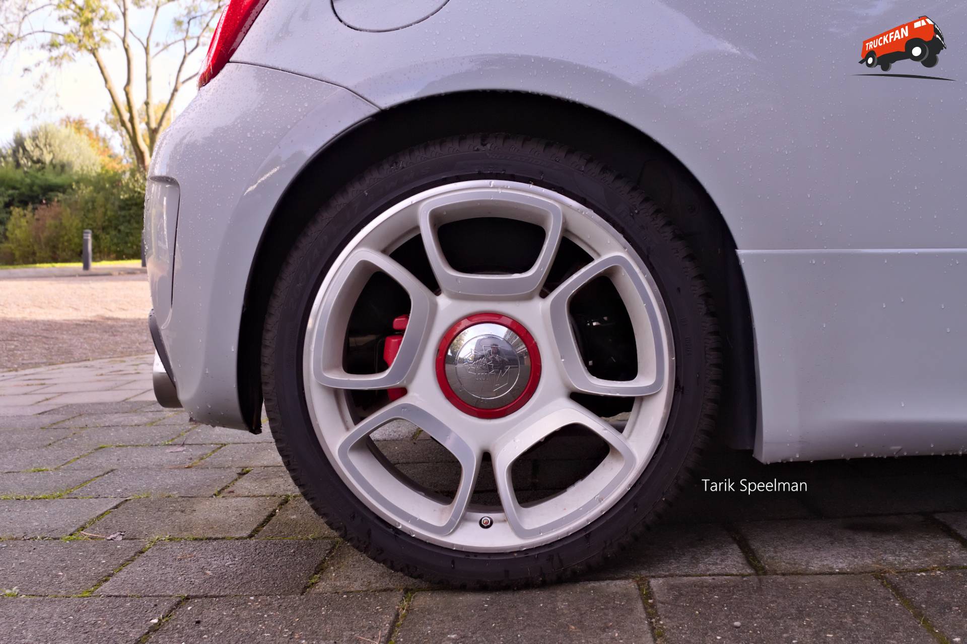 Fiat 500 Abarth 595 in Zwijndrecht
