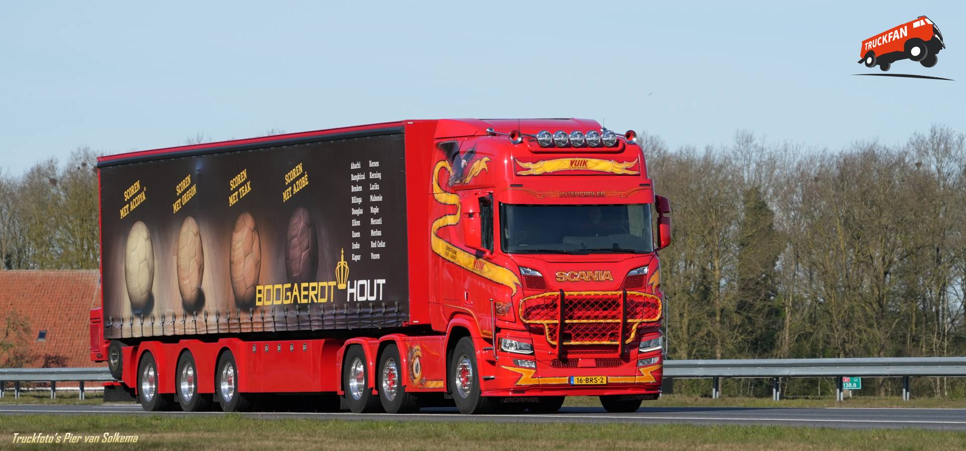 Scania R650 vrachtwagen van Vuik Logistics