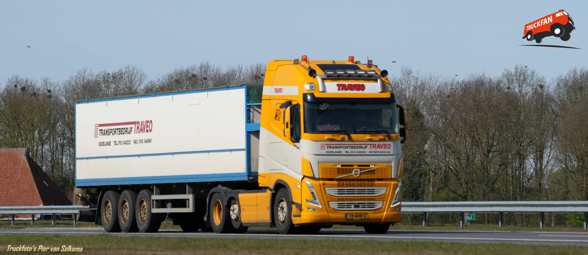 Volvo FH5 vrachtwagen bij A7 Joure